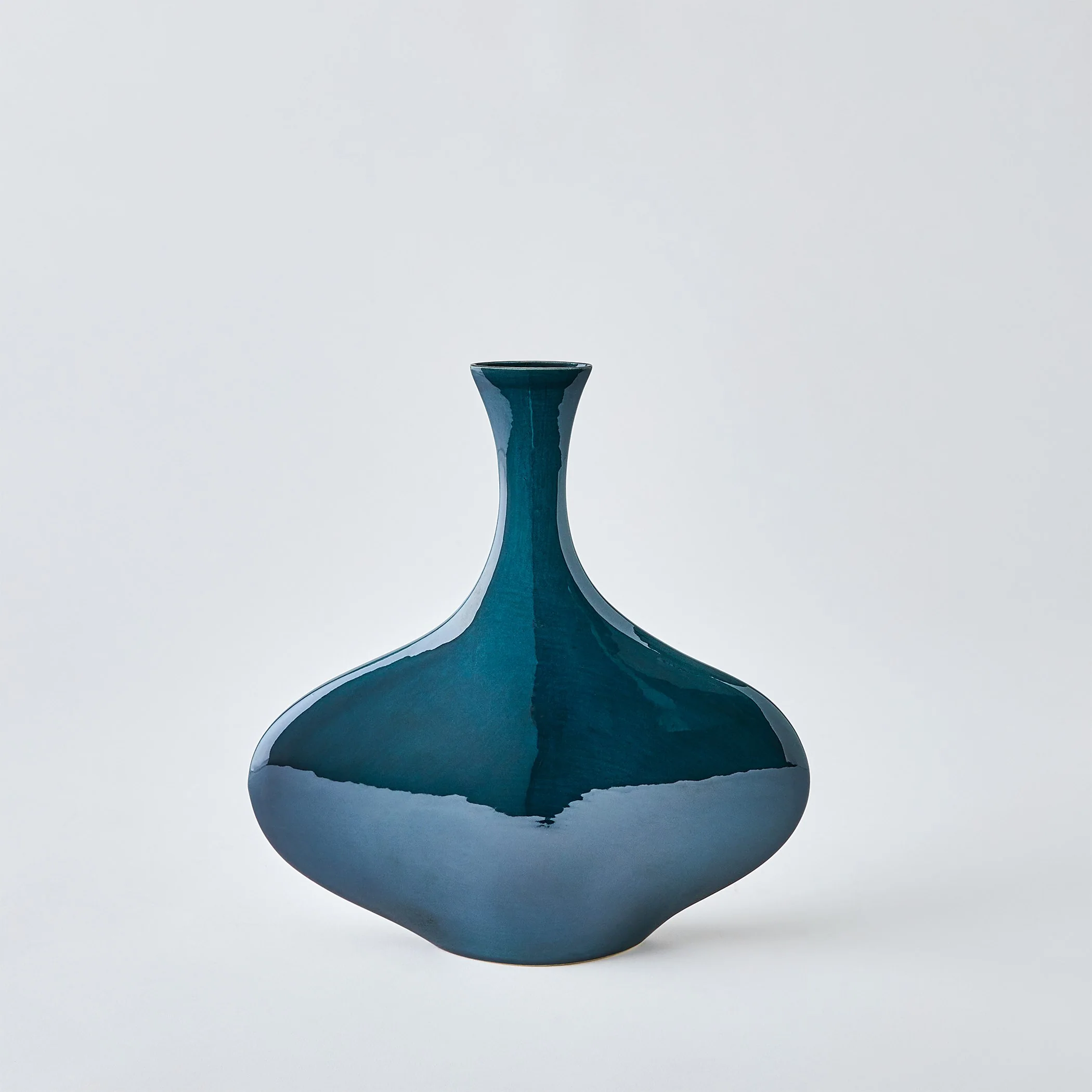 Global Views Silhouette Vase - Image 12