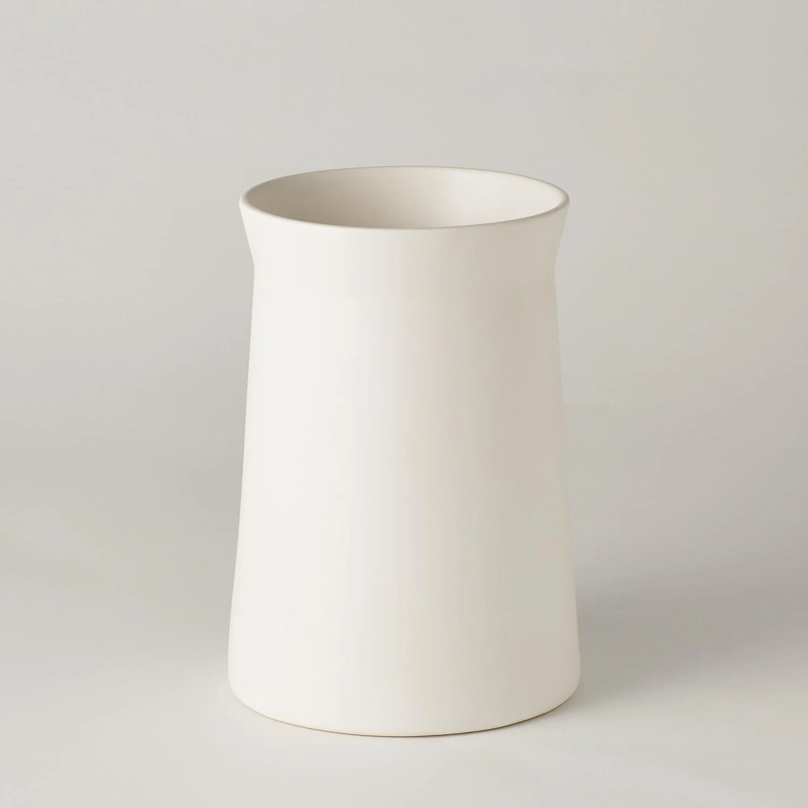 Global Views Soft Curve Vase - Image 4