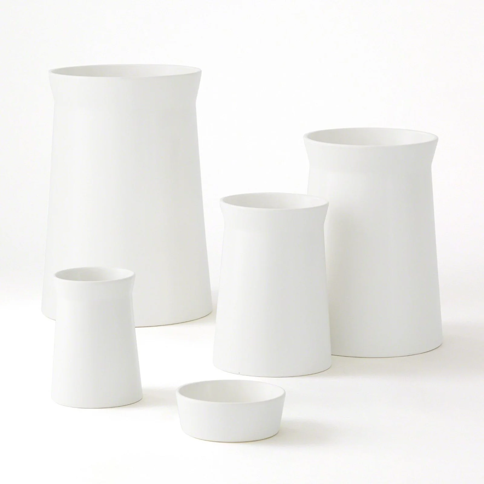 Global Views Soft Curve Vase - Image 6
