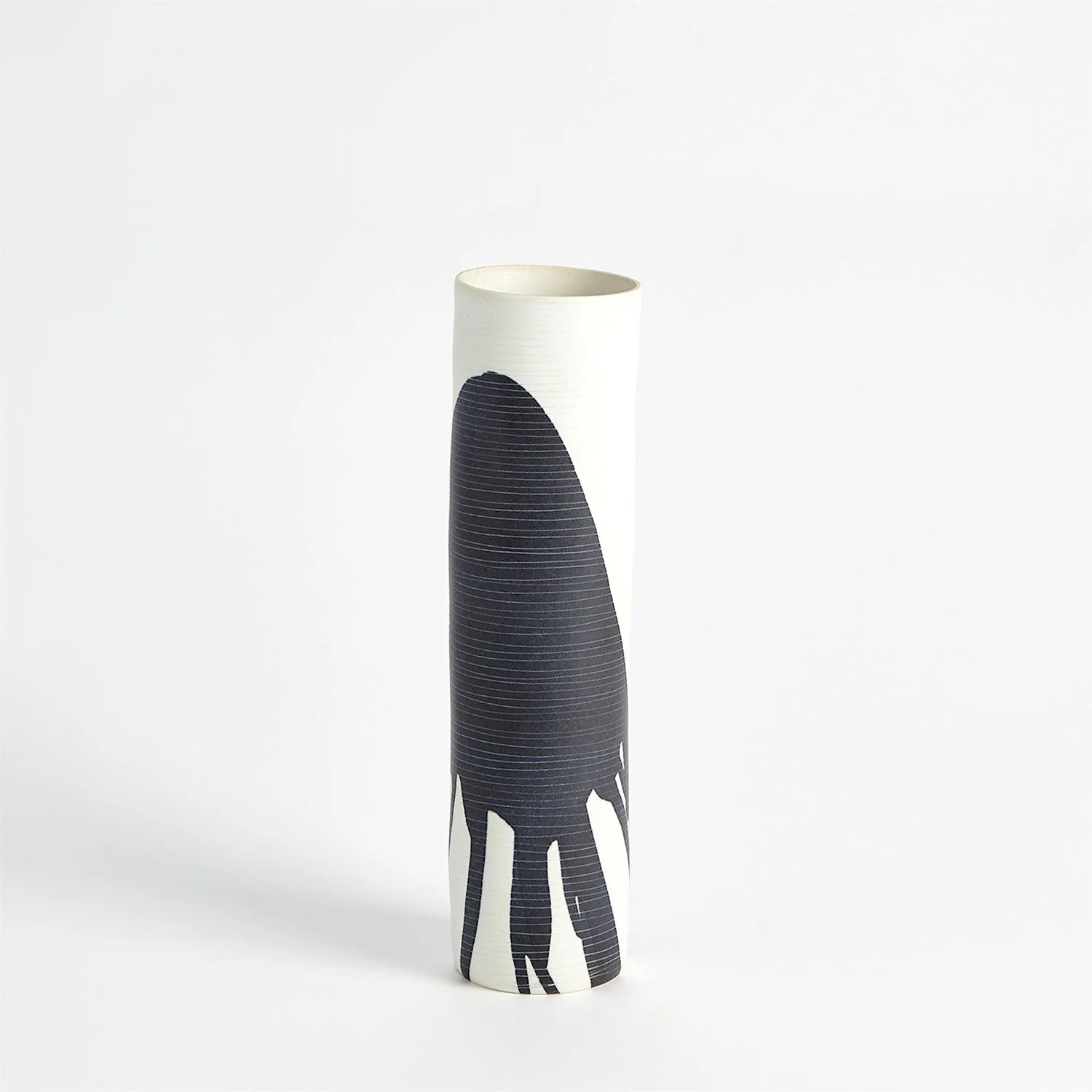Global Views Splatter Vase - Ink - Image 14
