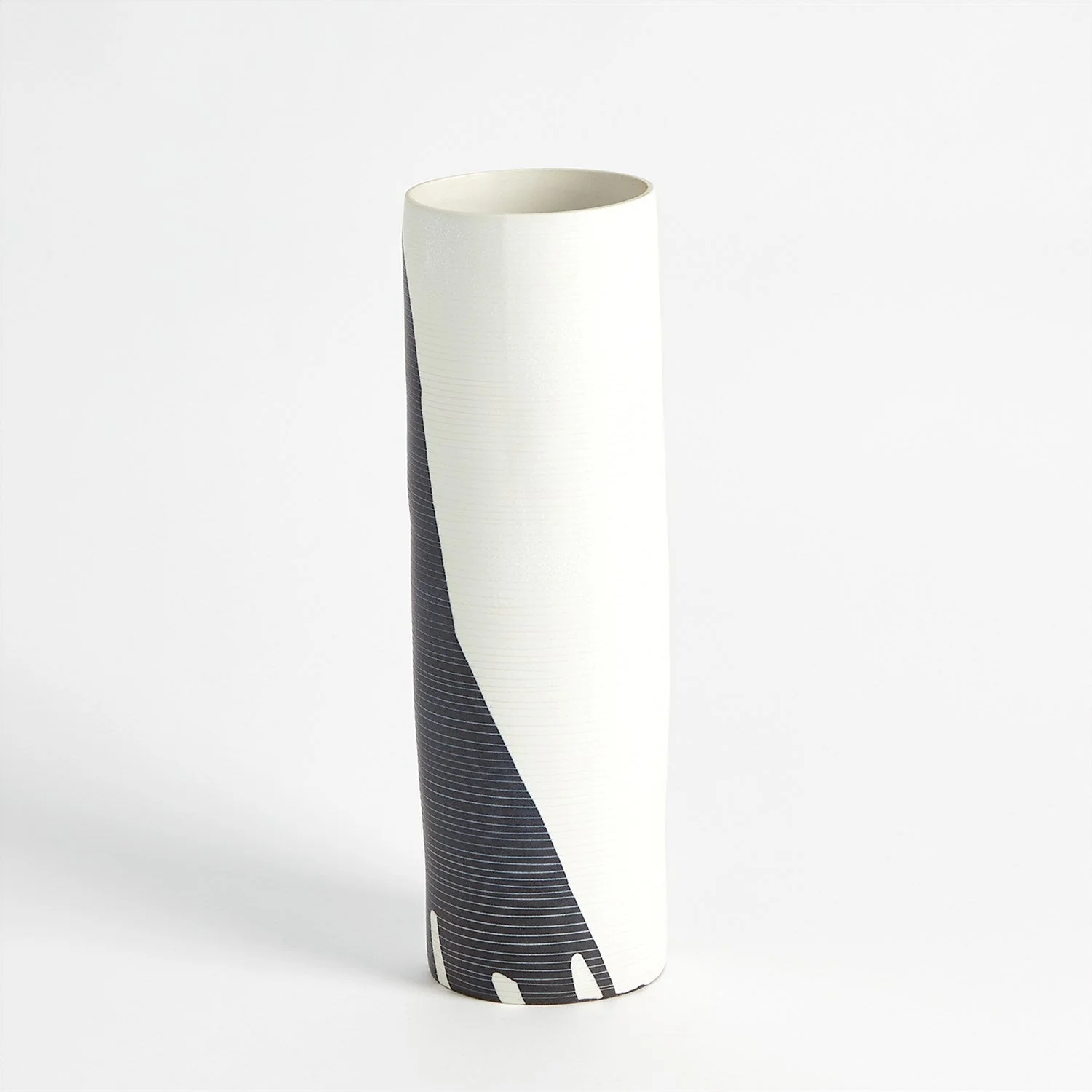 Global Views Splatter Vase - Ink - Image 8