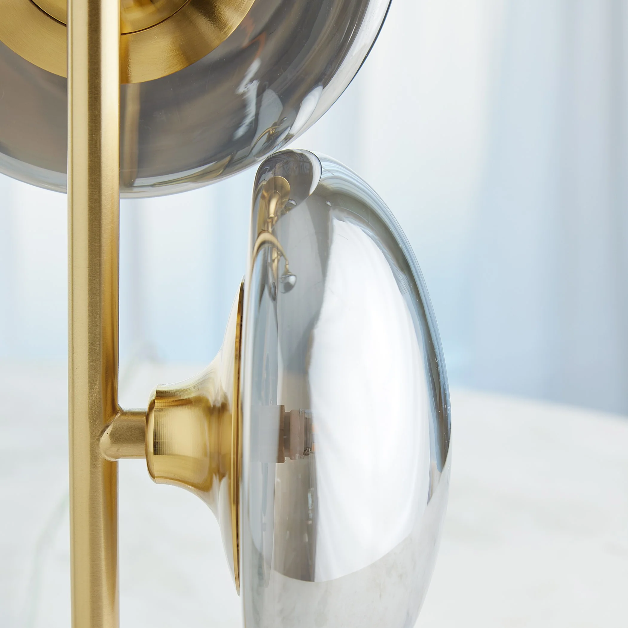 Global Views Stellar Table Lamp oke/Brass - Image 14