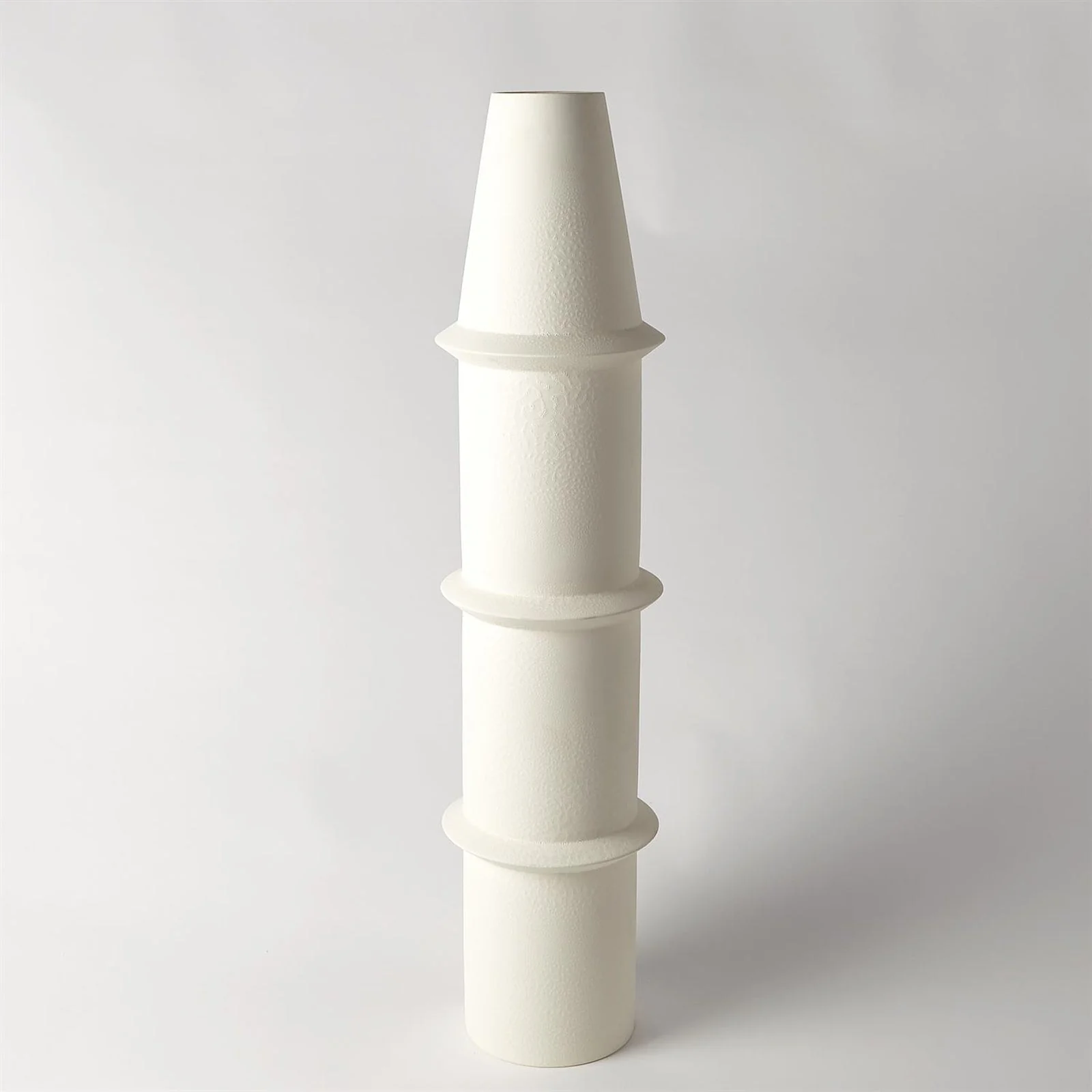 Global Views Vase - Image 10