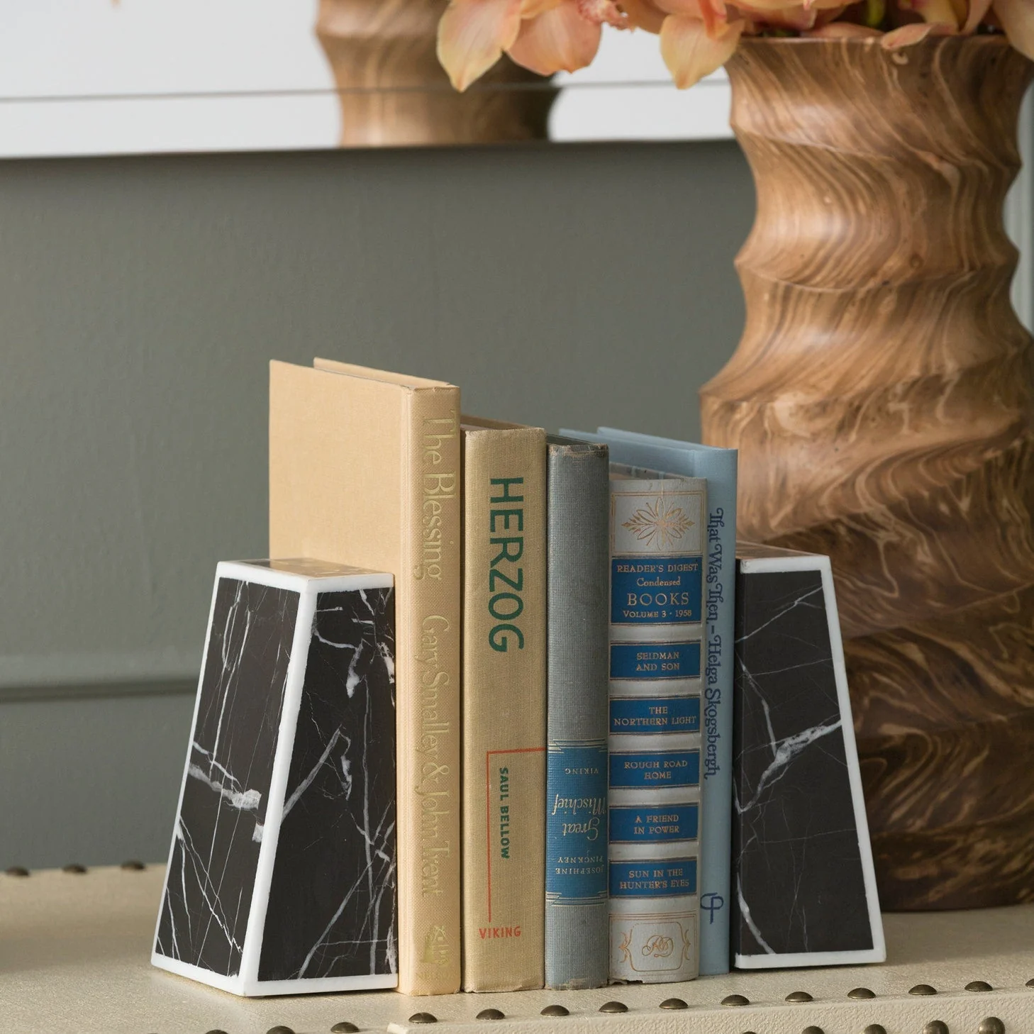 Griffen Nero Marble Bookend Set - Image 2