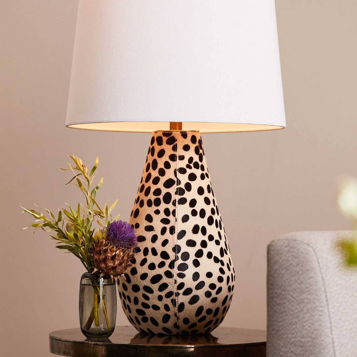 Gwenora Table Lamp - Image 2