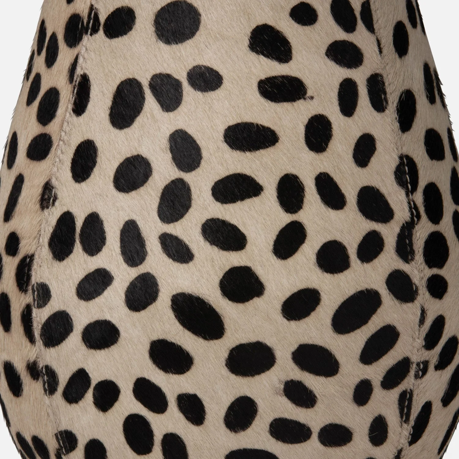 Gwenora Table Lamp - Image 4