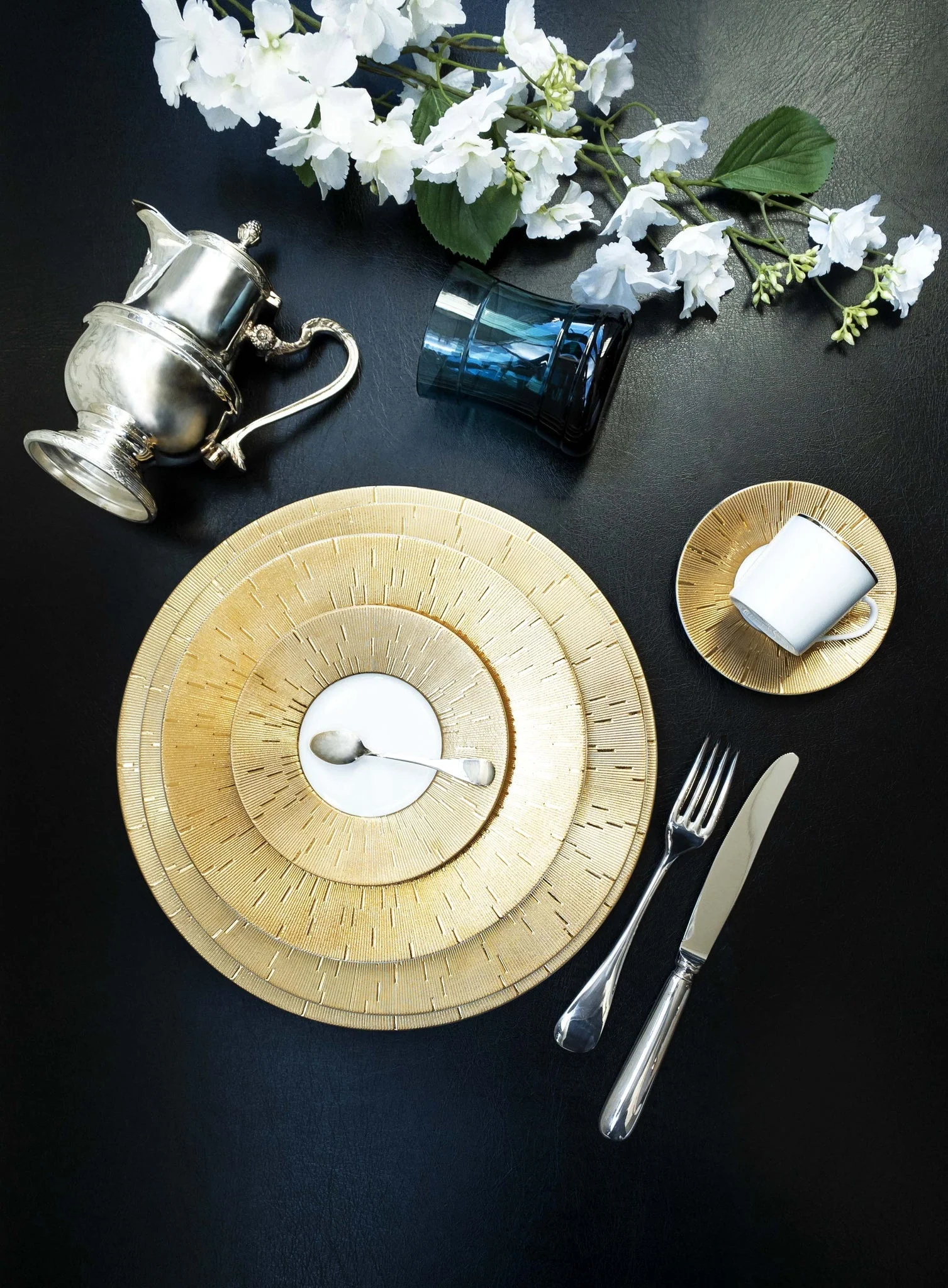 Haviland Infini Prestige Teacup and Saucer - Image 3