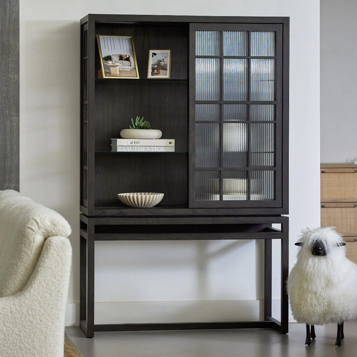 Interlude Hadley Cabinet - Image 4
