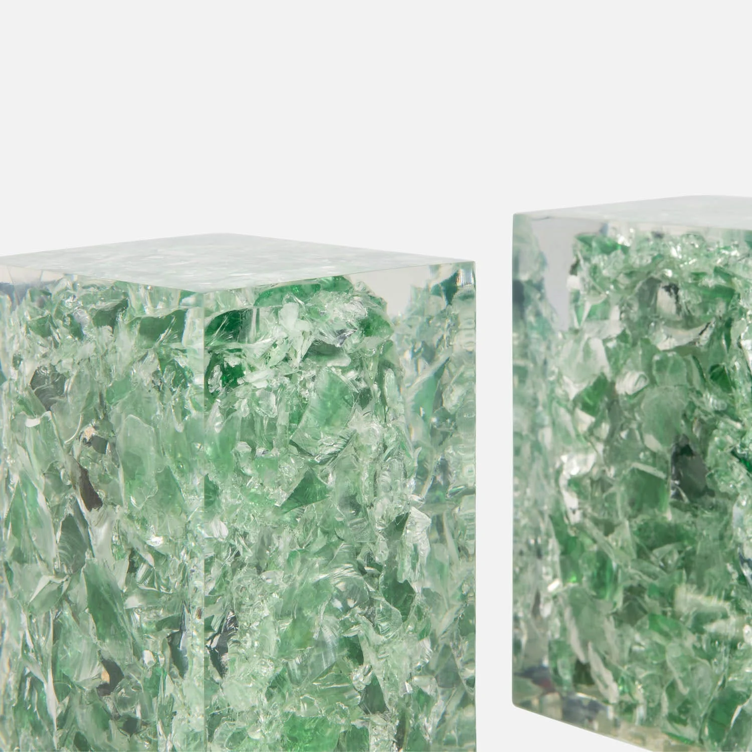 Jessie Resin Bookend Set - Image 4