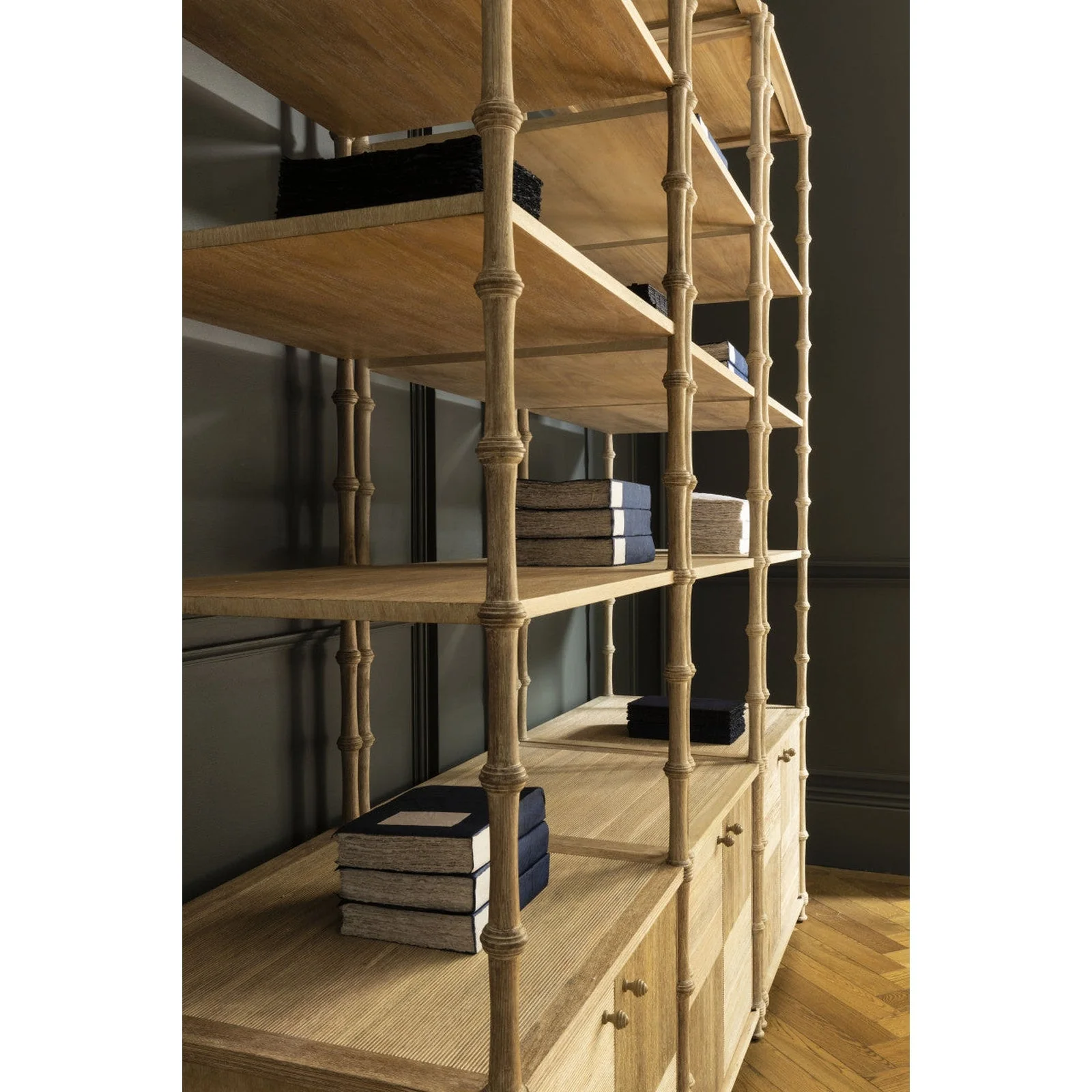 Jonathan Charles William Yeoward Bywater Etagere (530234-WAA) - Image 3