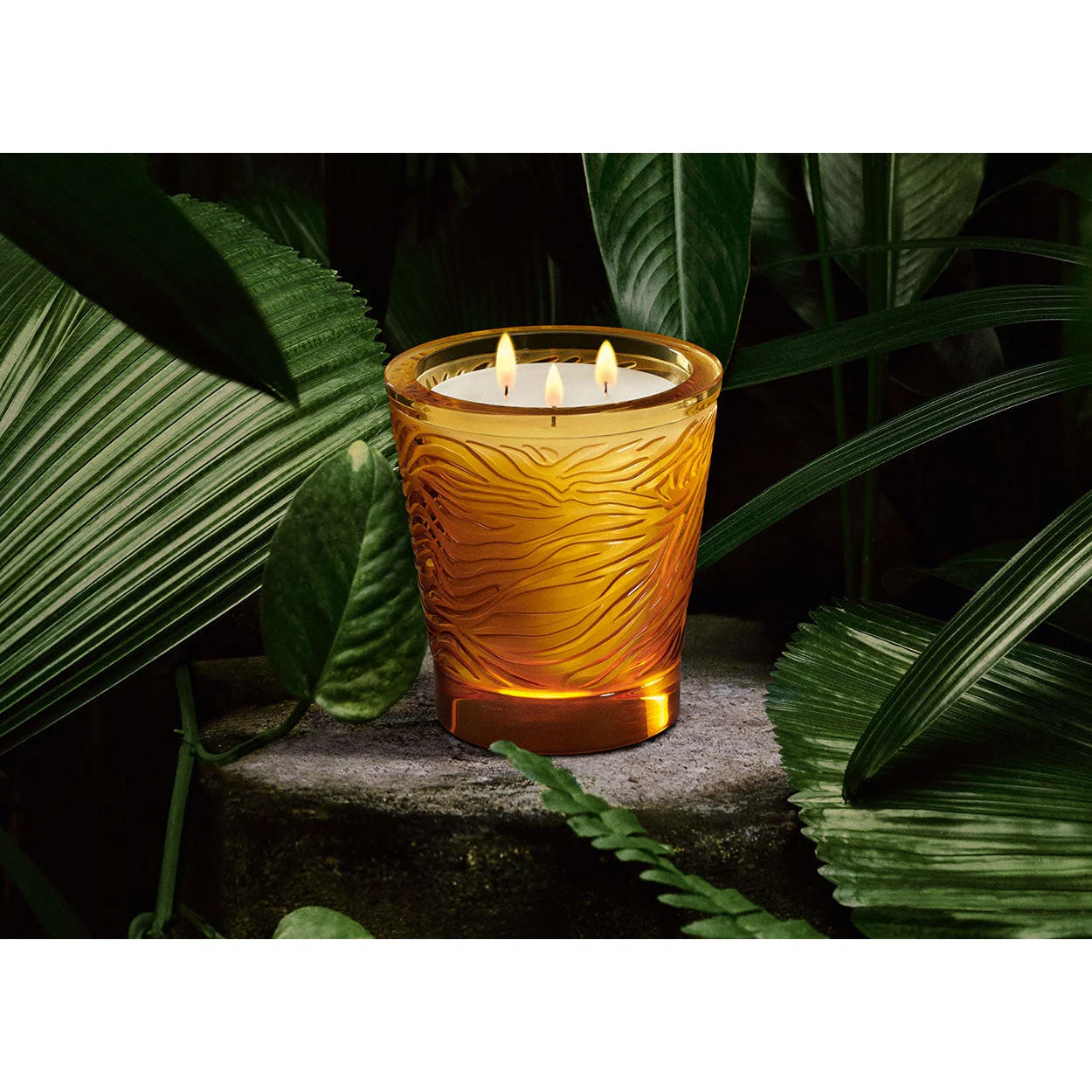 Lalique Empreinte Animale Jungle Cryastal Scented Candle - Image 2