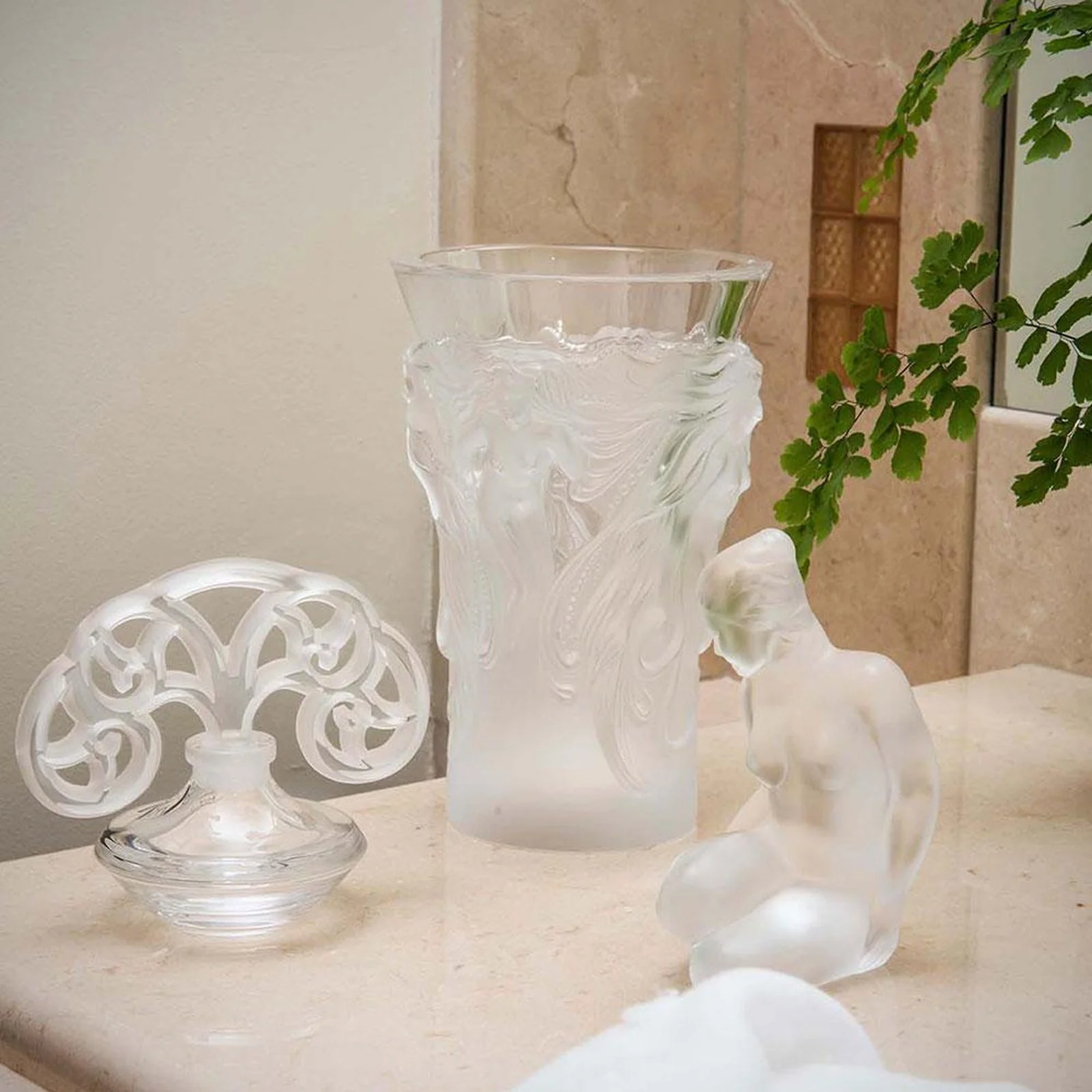 Lalique Fantasia Vase - Image 3