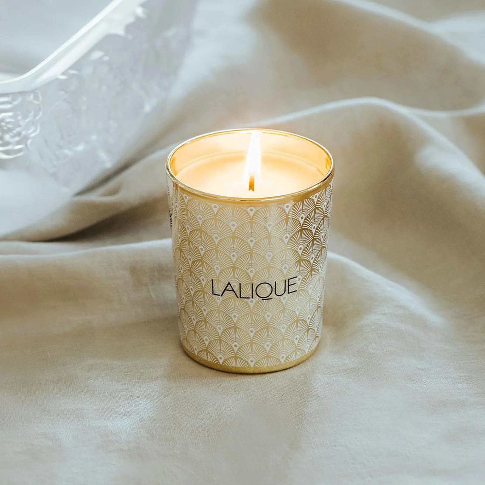 Lalique Noir Premier Plume Blanche 1901 Scented Candle - Image 5