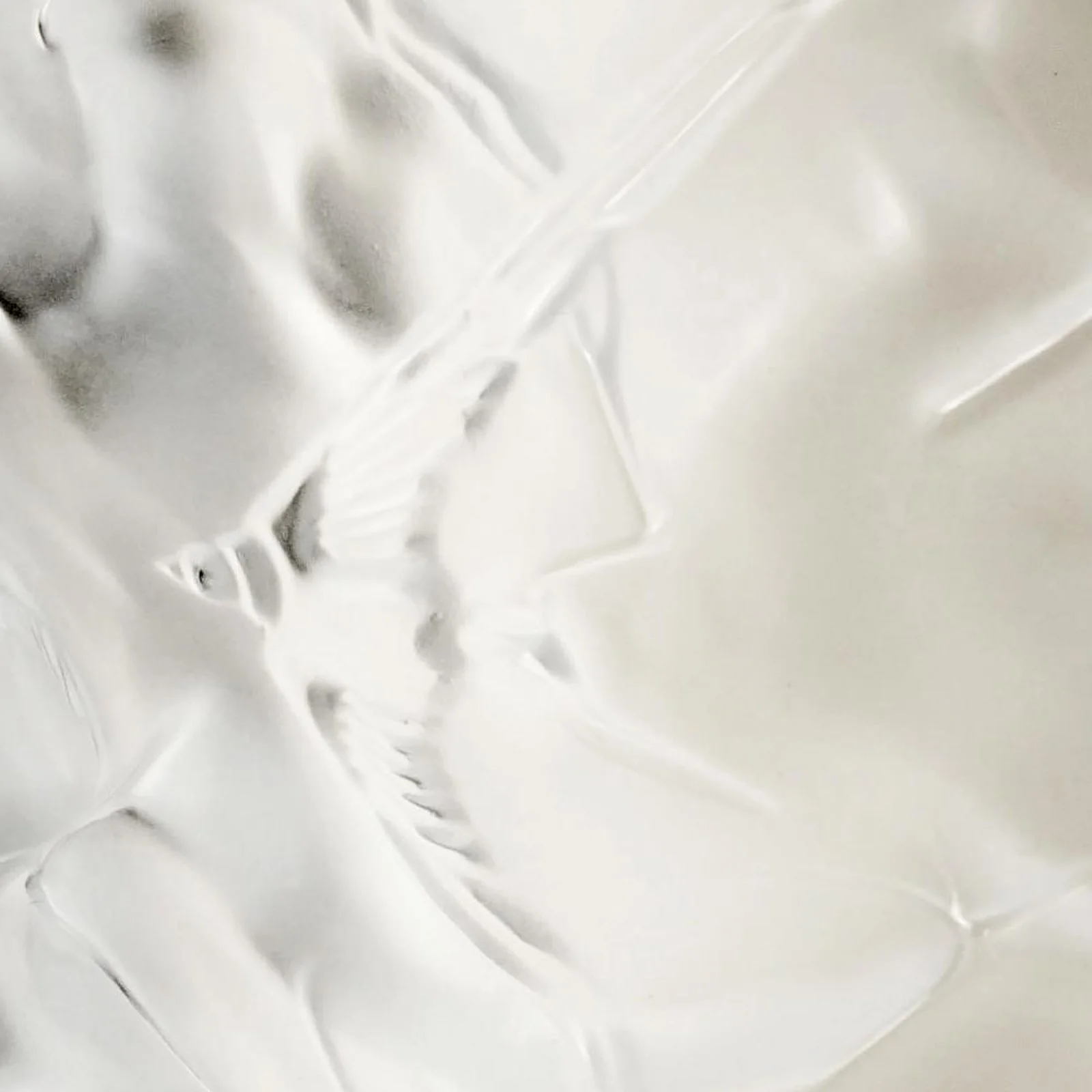 Lalique Oceans Crystal Scented Candle - Image 4