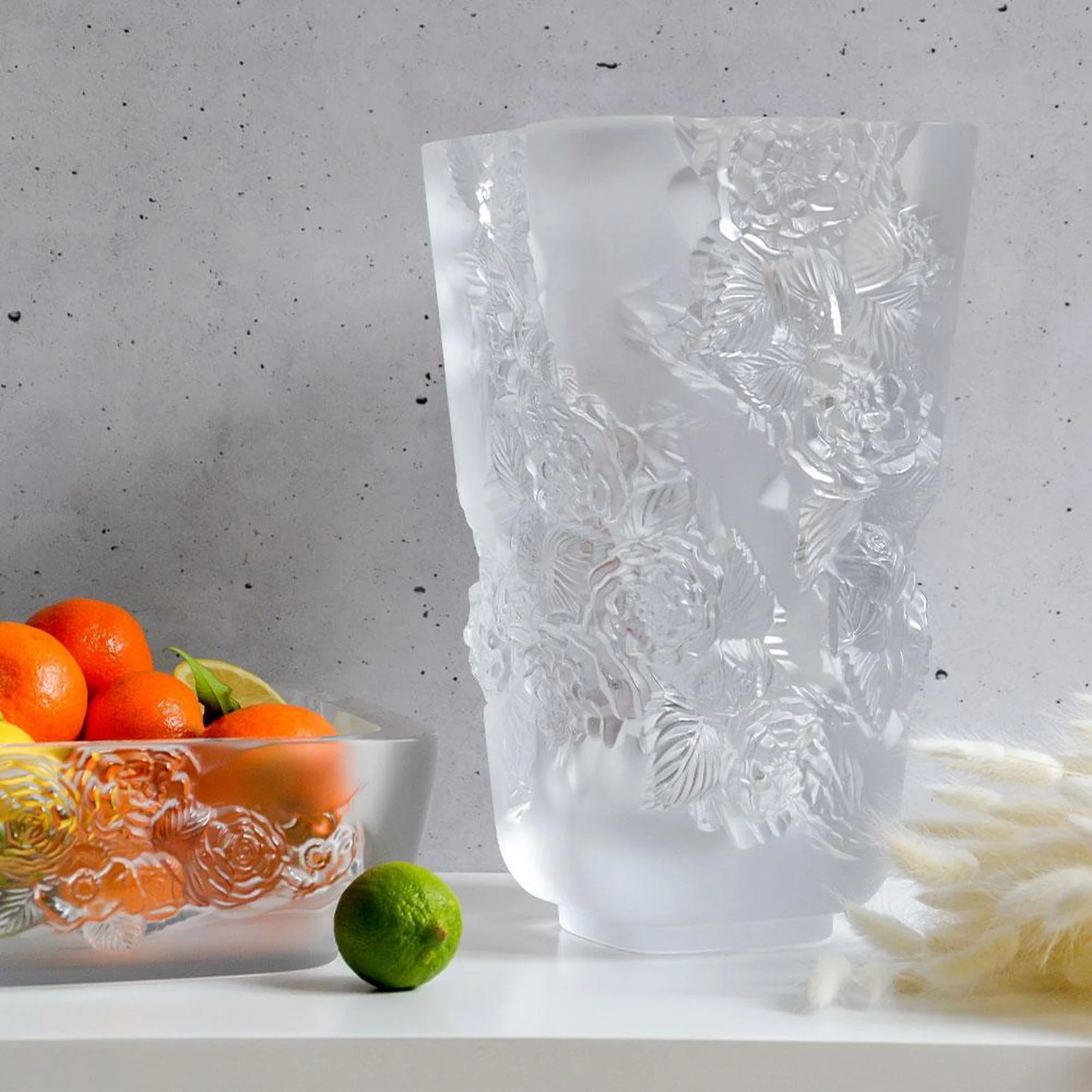 Lalique Pivoines Vase Large Size - Image 2