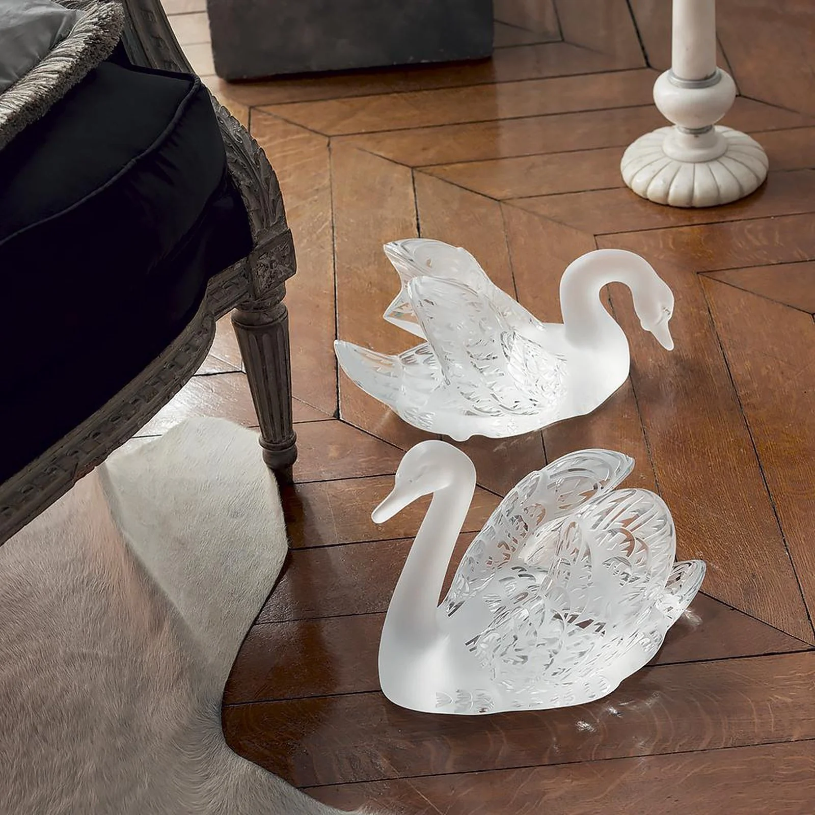 Lalique Swan Head Up Sculpture - Image 2
