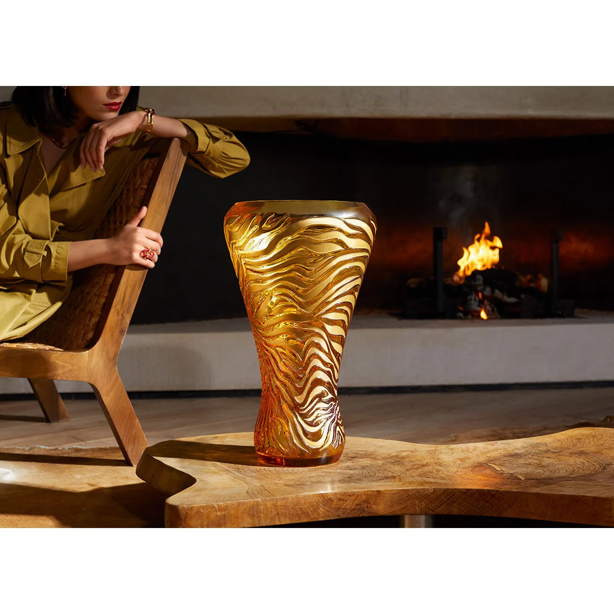 Lalique Tigre Vase - Image 2