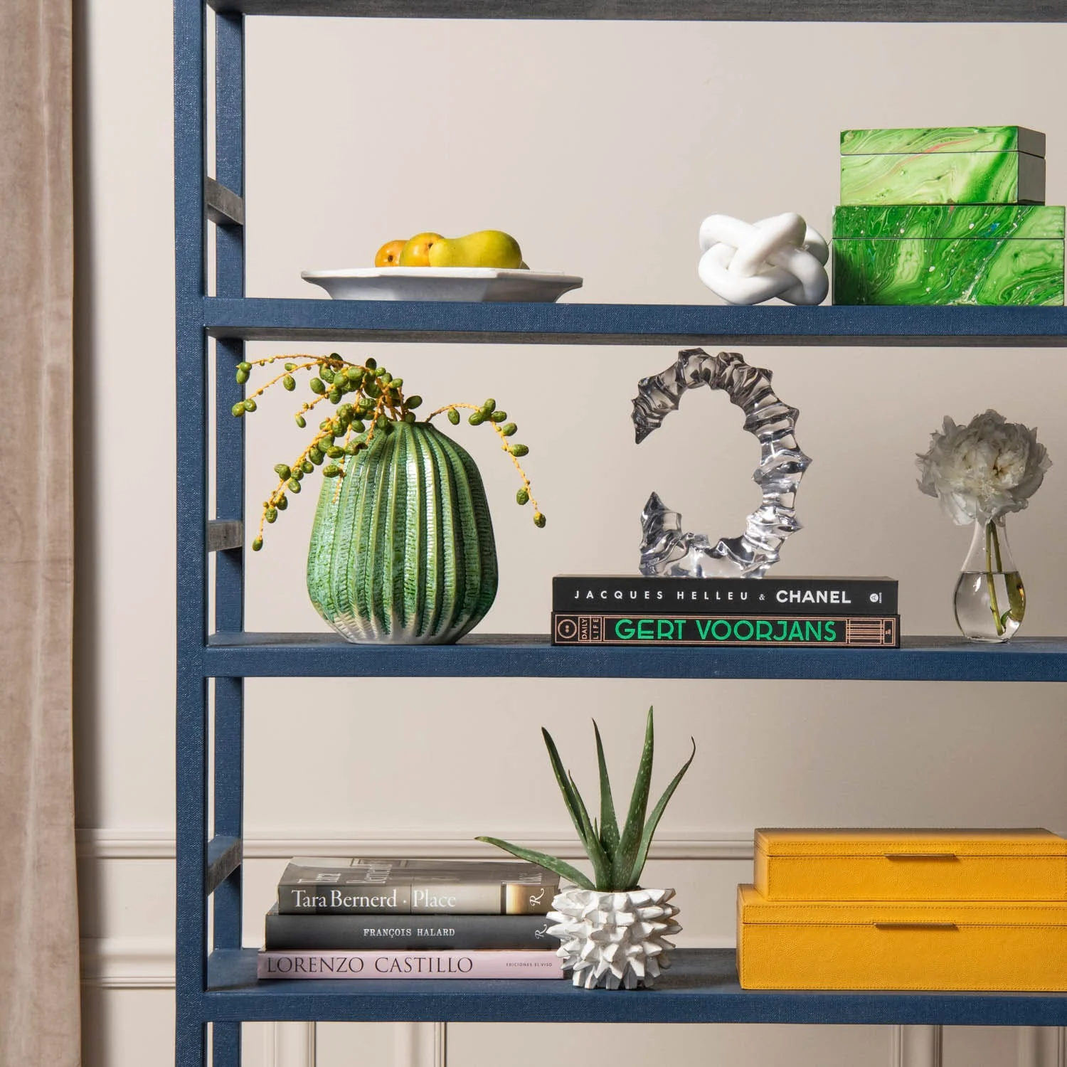 Leolani Ceramic Vase - Image 2