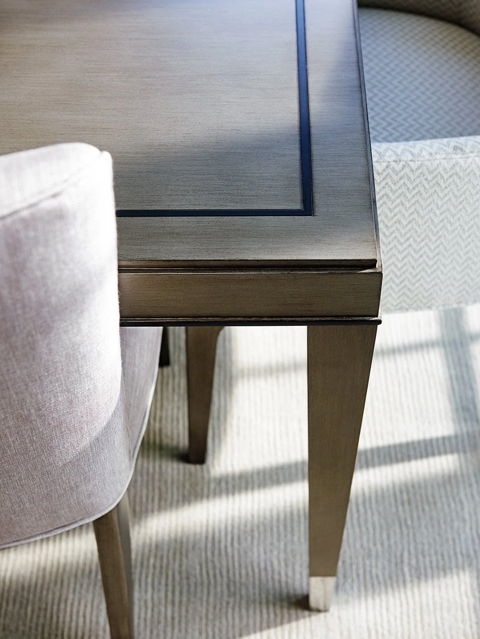 Lexington Ariana Chateau Rectangular Dining Table - Image 4