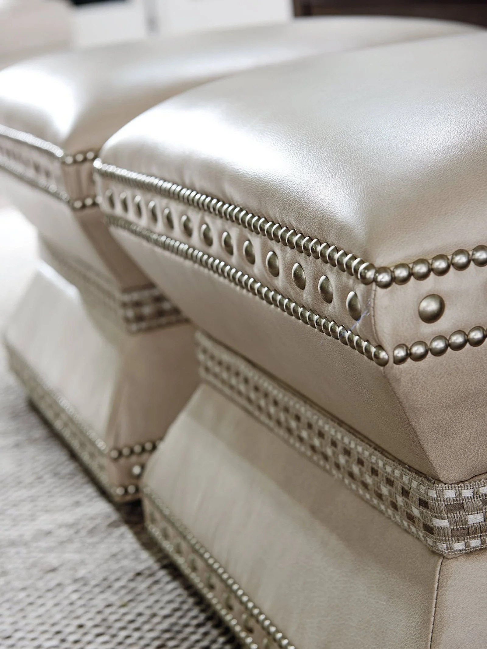 Lexington Wheatley Ottoman - Image 12