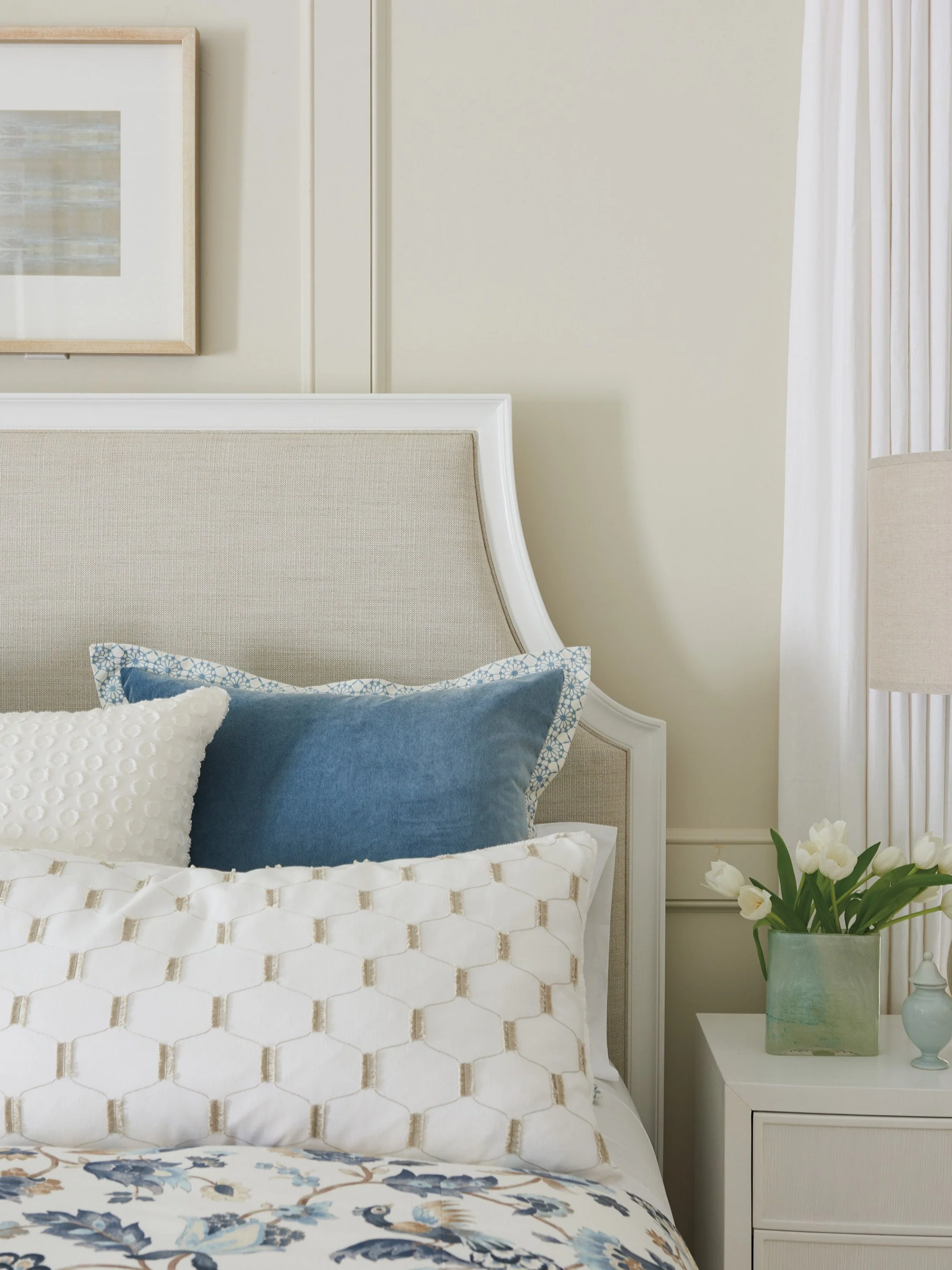 Lexington Avondale Inverness Upholstered Cal King Bed - Image 7