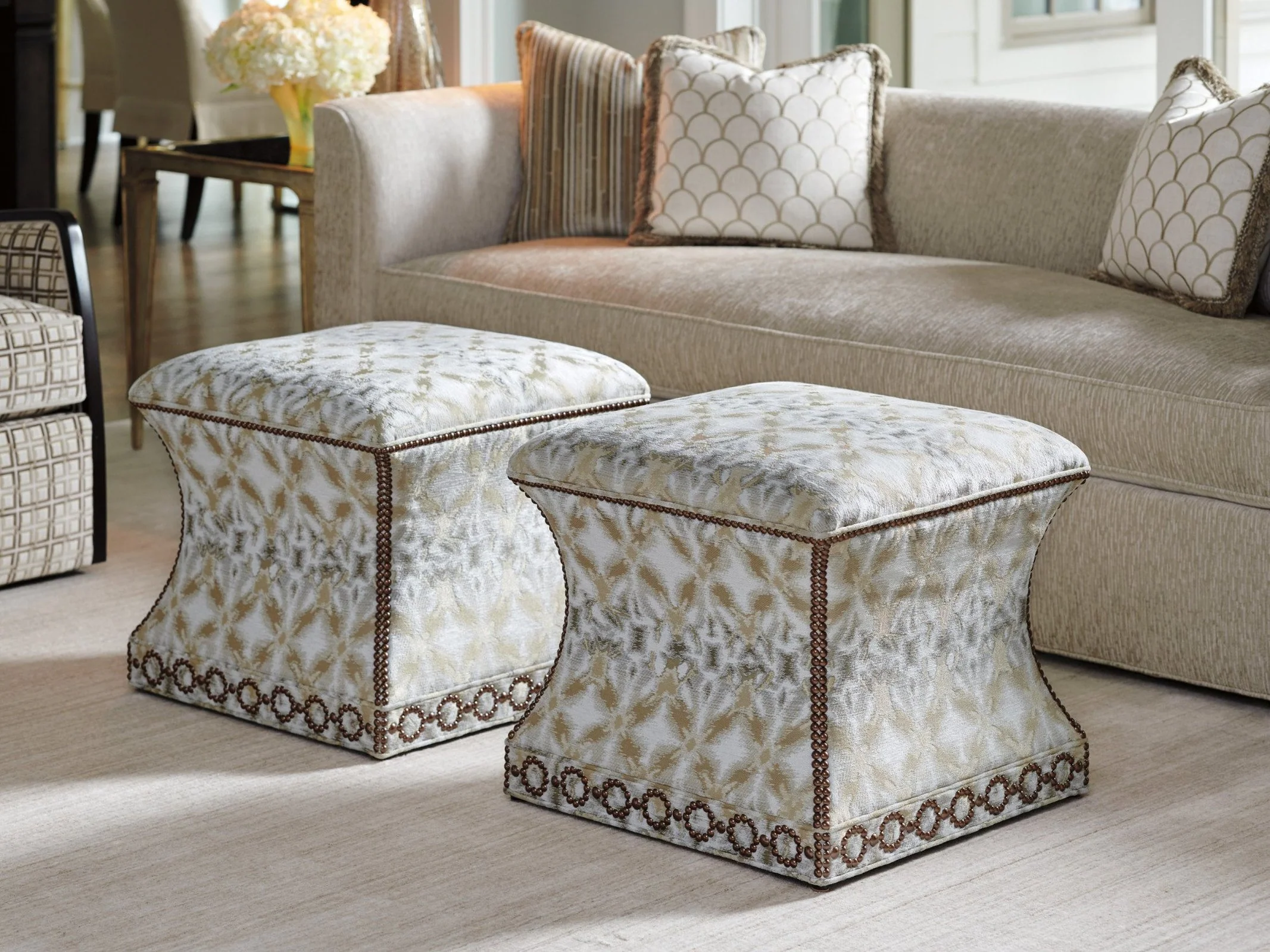 Lexington Carlyle Merino Ottoman - Image 4