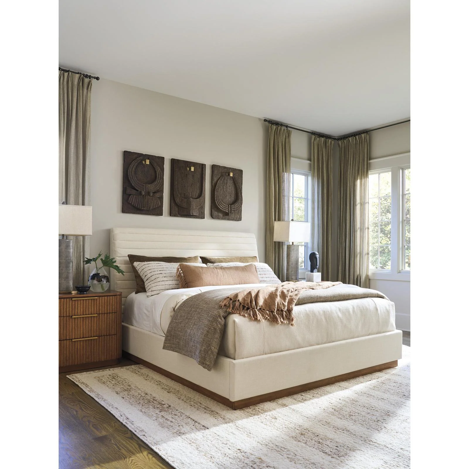 Lexington La Costa Coronado Upholstered Bed - Image 3