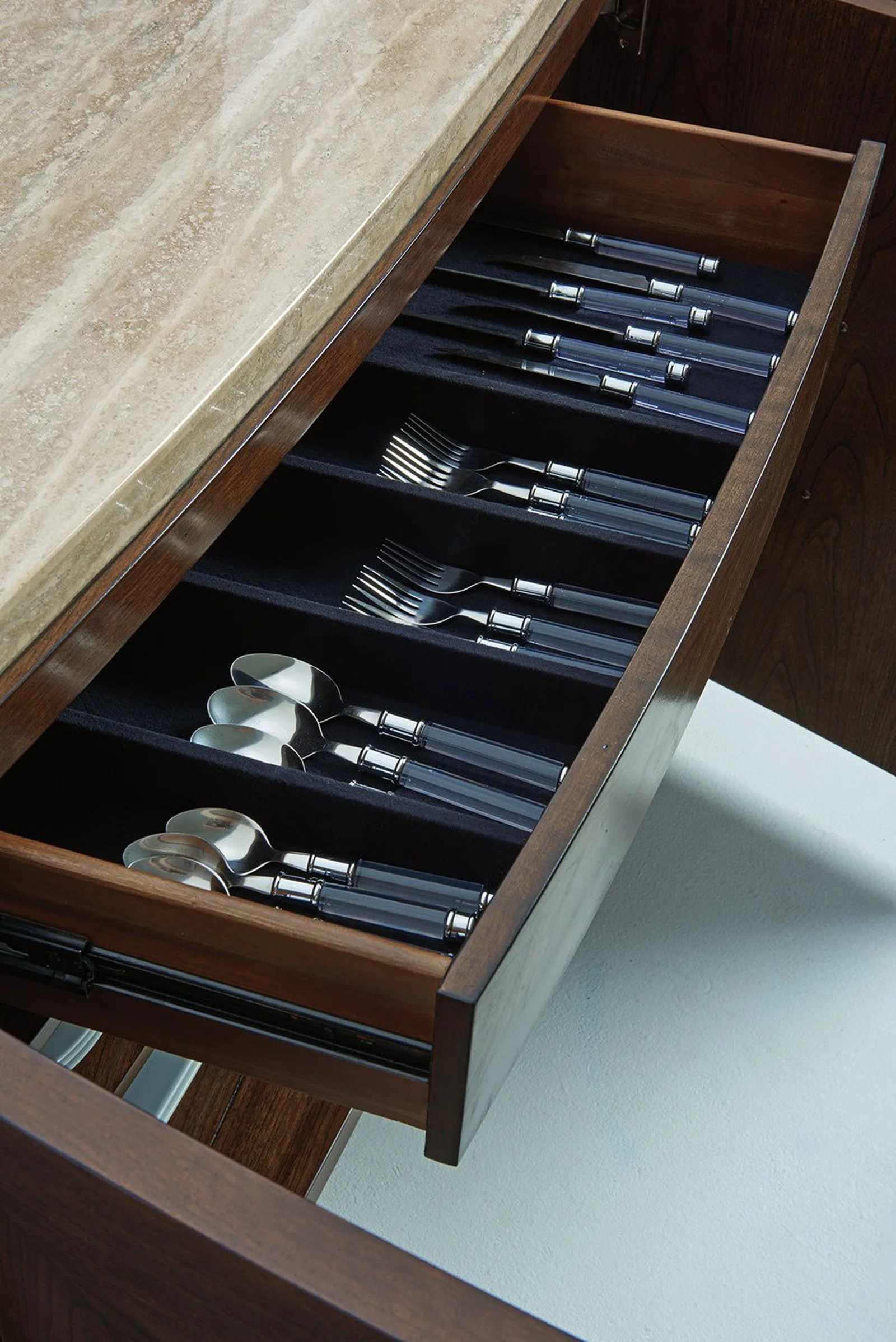 Lexington Laurel Canyon Mariposa Buffet - Image 3
