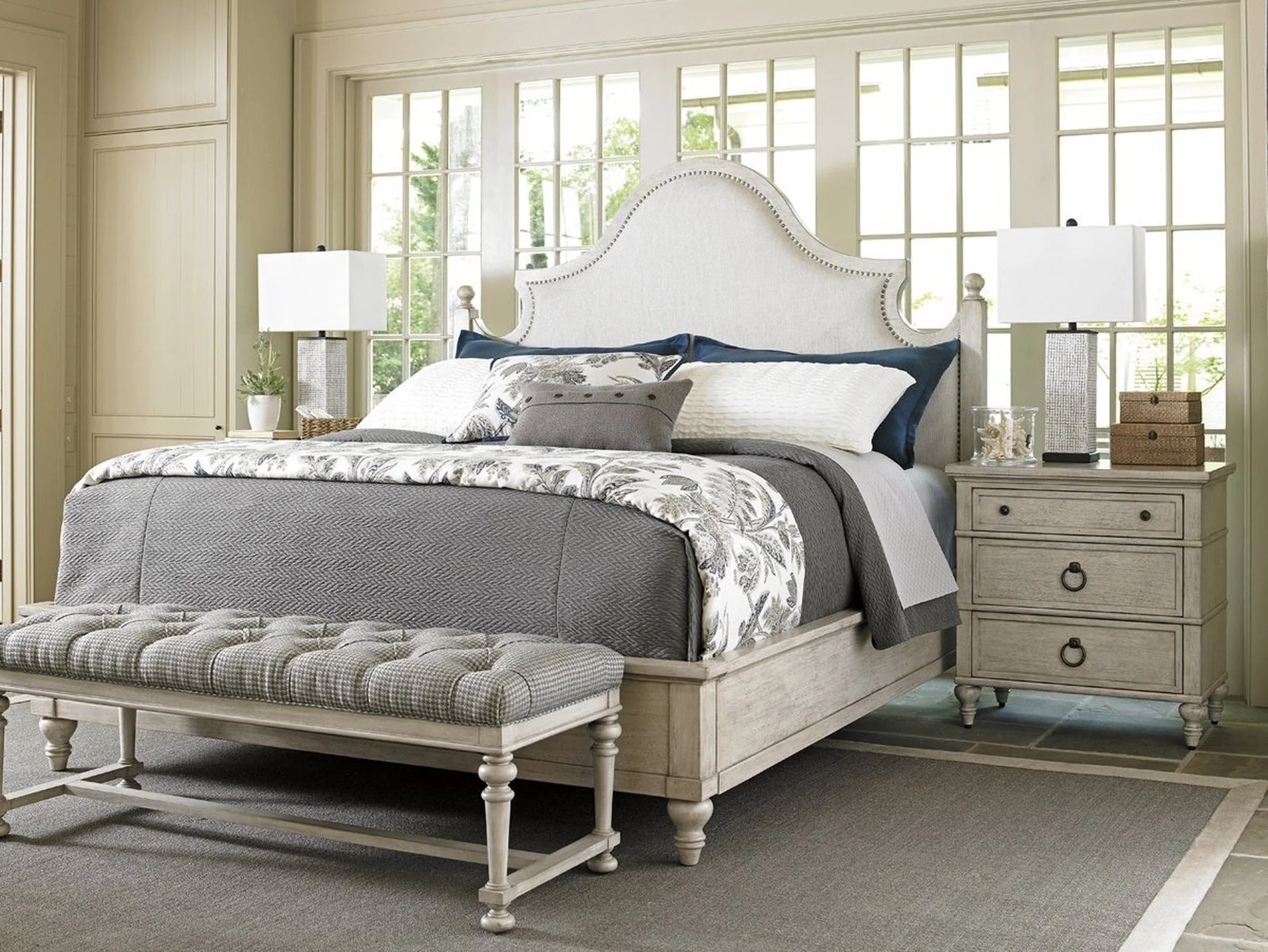 Lexington Oyster Bay Arbor Hills Upholstered Bed - Image 3