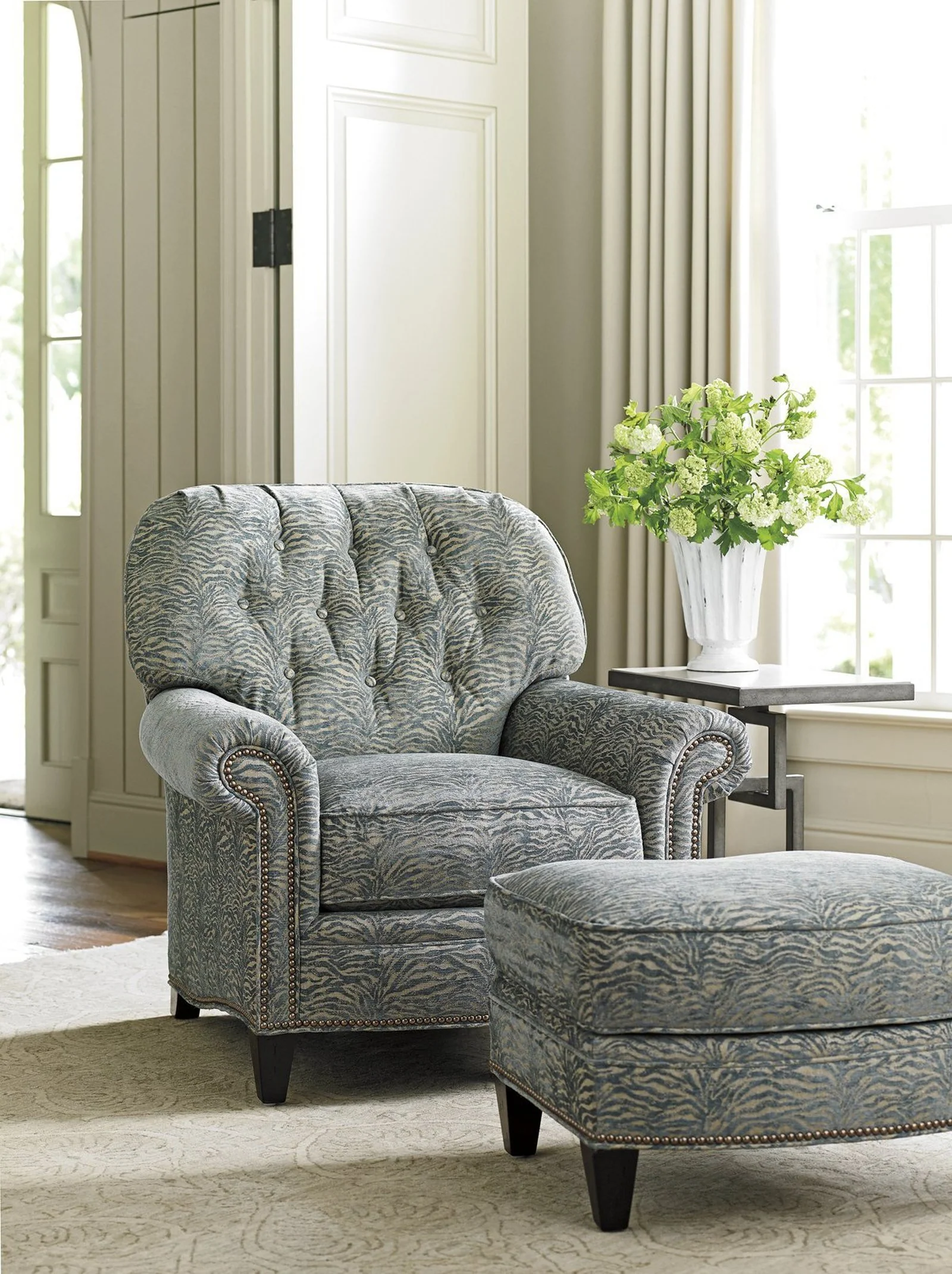 Lexington Oyster Bay Bayville Ottoman - Image 4