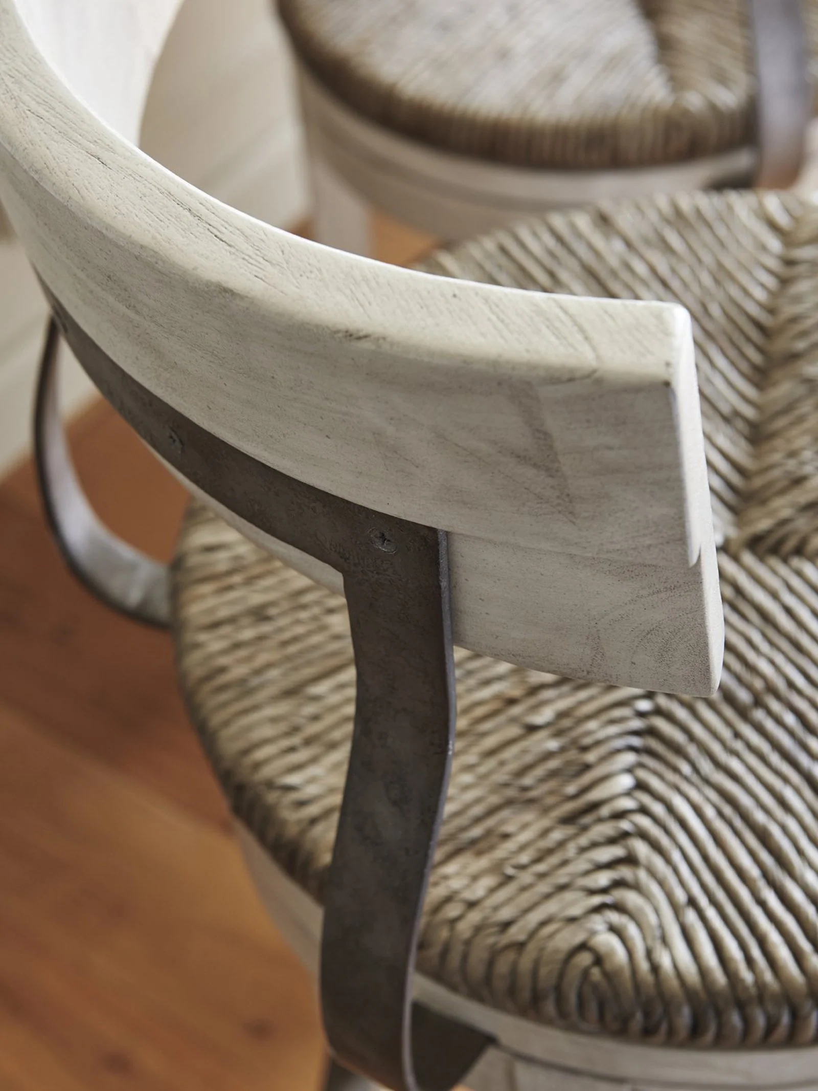 Lexington Oyster Bay Merrick Swivel Bar Stool - Image 3