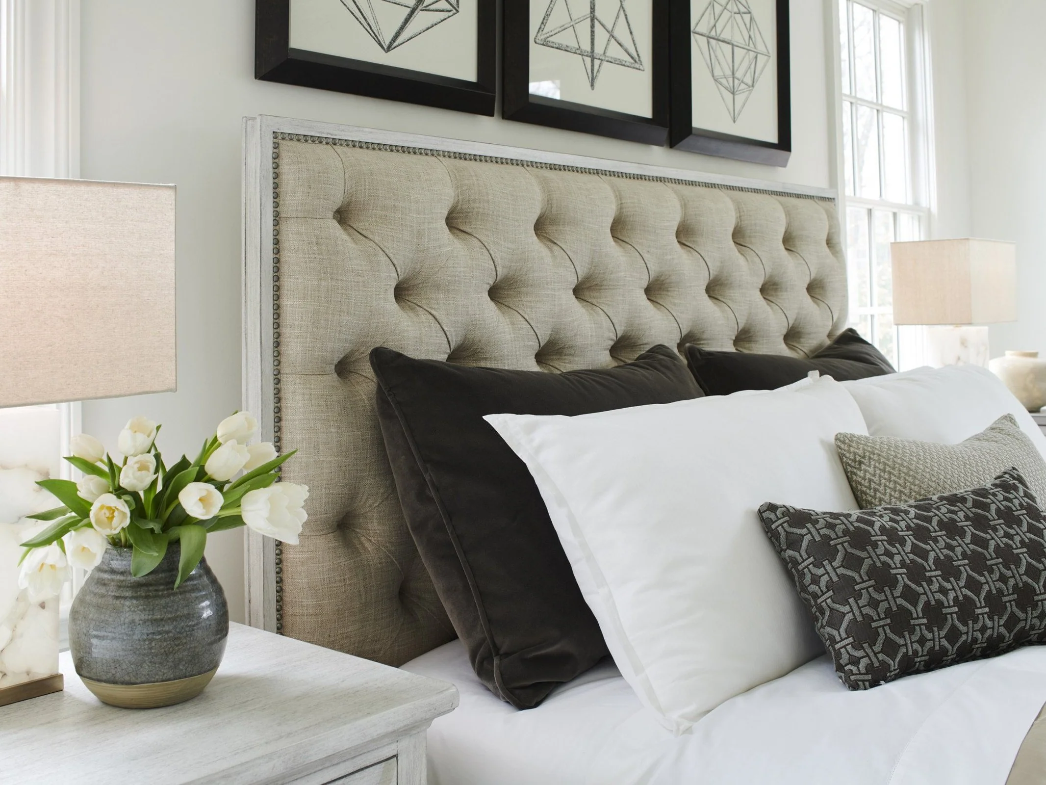 Lexington Oyster Bay Sag Harbor Tufted Upholstered Bed - Image 4