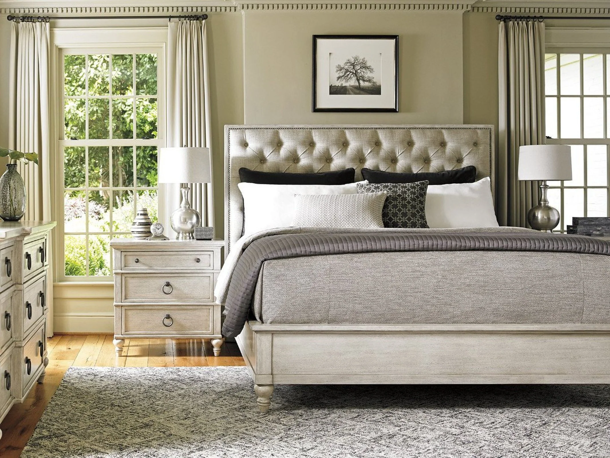 Lexington Oyster Bay Sag Harbor Tufted Upholstered Bed - Image 5