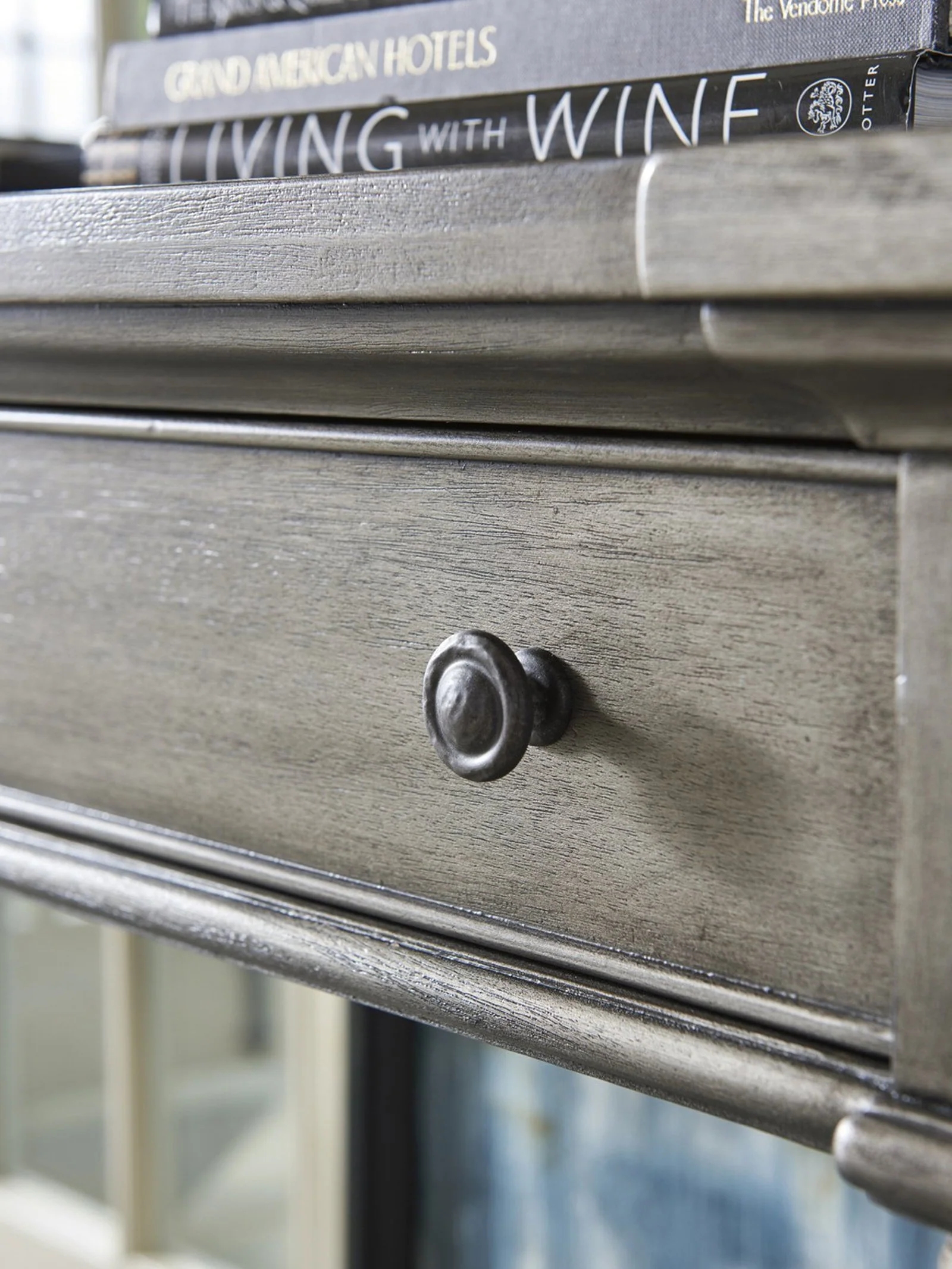 Lexington Oyster Bay Sands Point Sideboard - Image 2