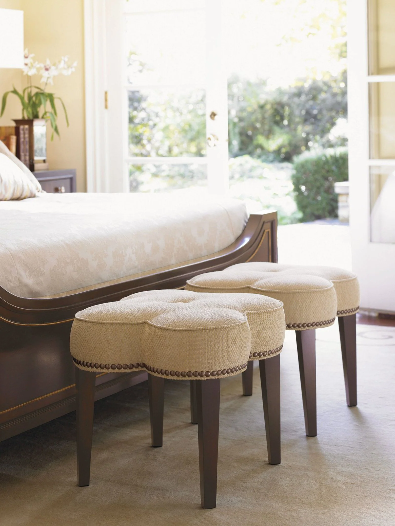 Lexington Pampelonne Ottoman - Image 3
