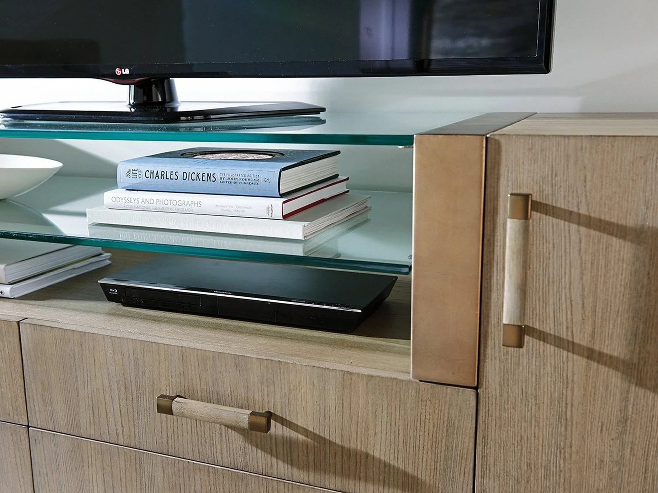 Lexington Shadow Play Turnberry Media Console - Image 3