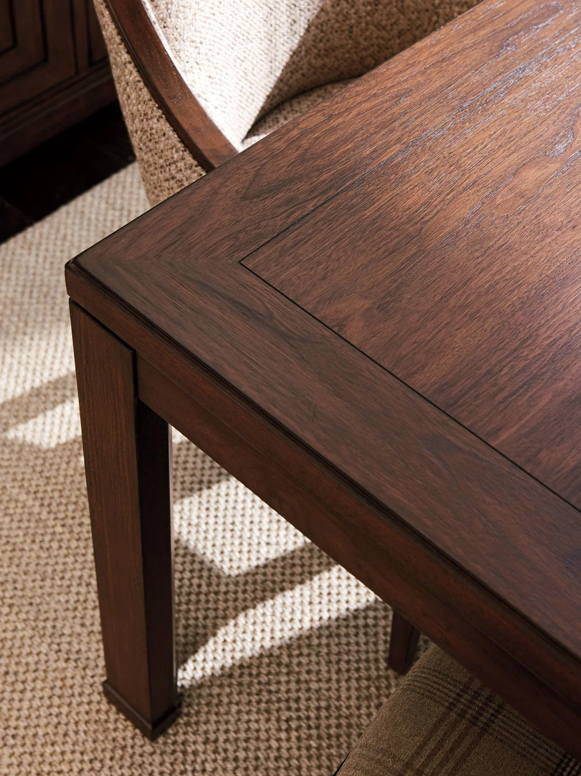Lexington Silverado Elk Grove Rectangular Dining Table - Image 4