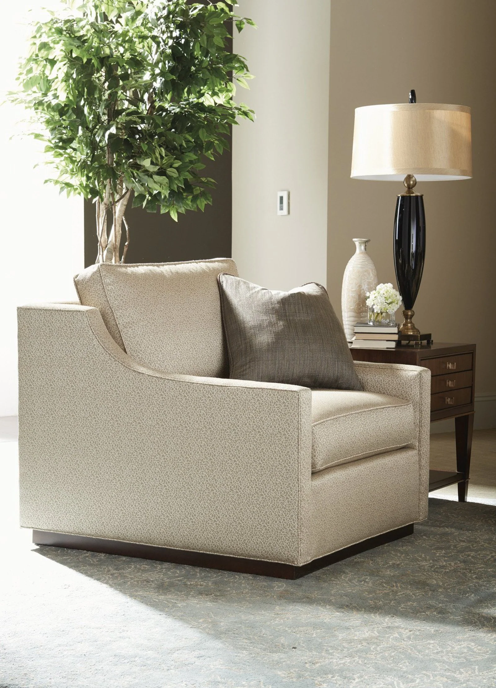 Lexington Tower Place Bartlett Chair - Image 2