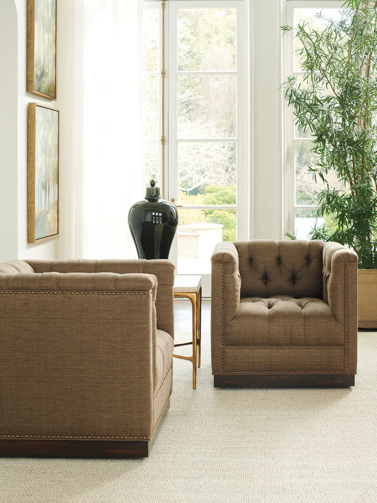 Lexington Upholstery Silverado Fremont Swivel Chair - Image 3