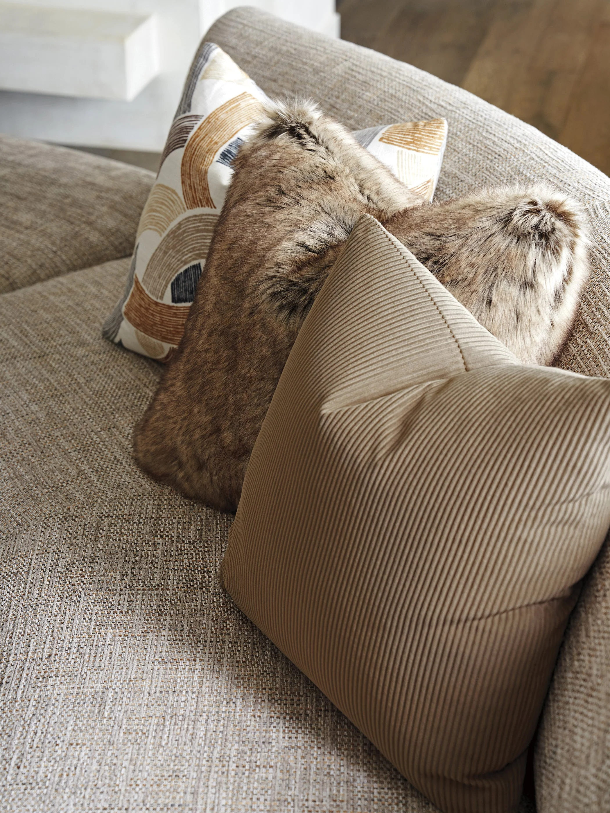 Lexington Zanzibar Alston Sectional - Image 3