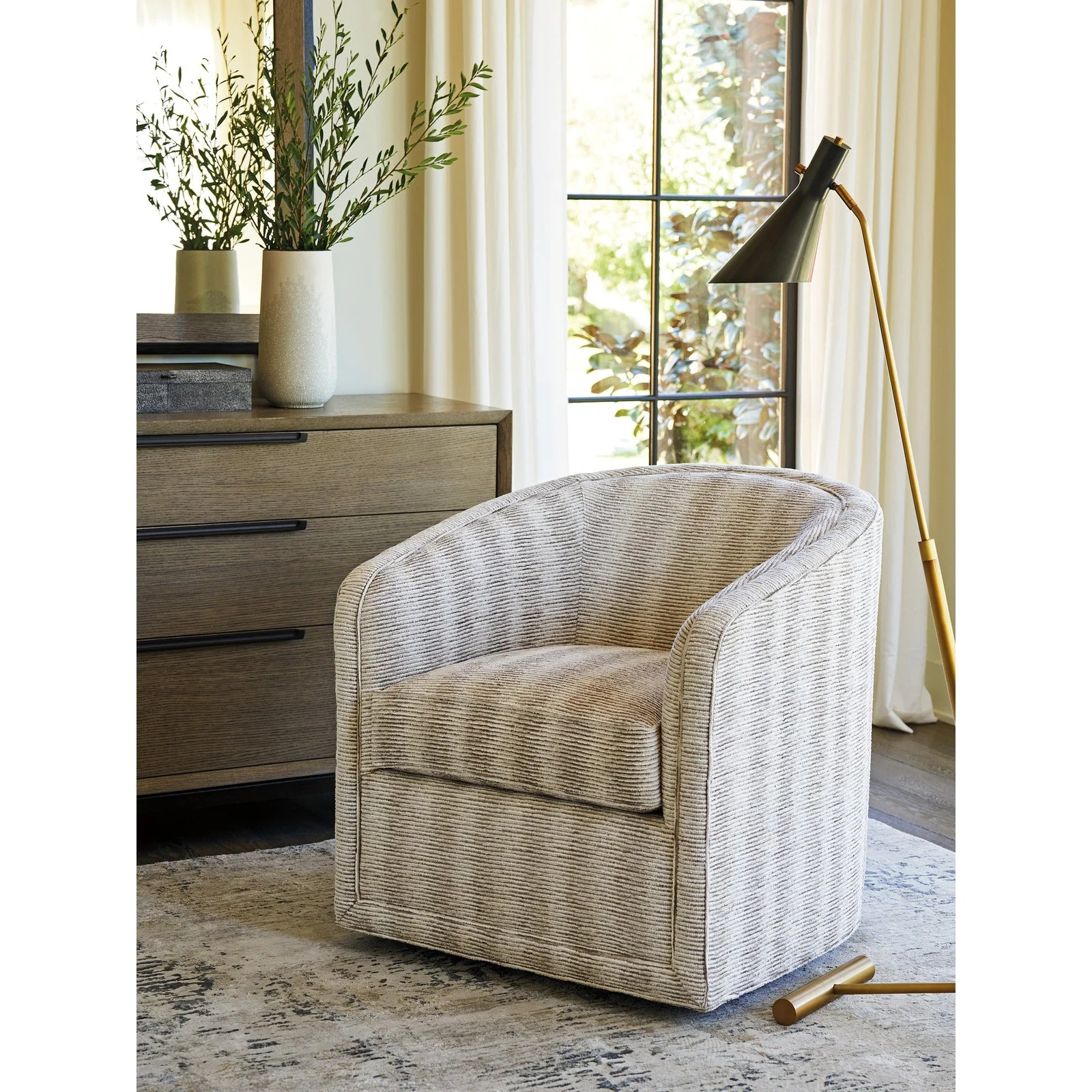 Lexington Zanzibar Colton Swivel Chair - Image 2