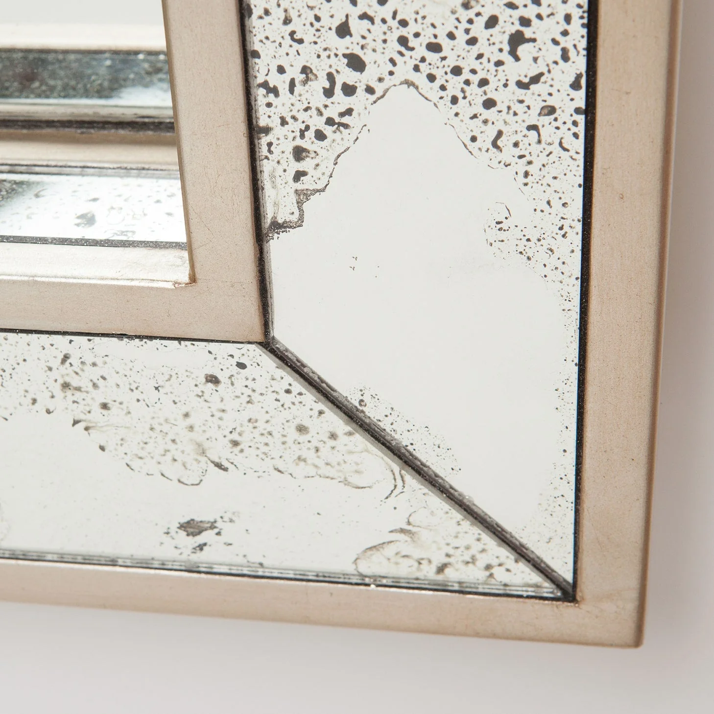 Linda Mirror - Image 2
