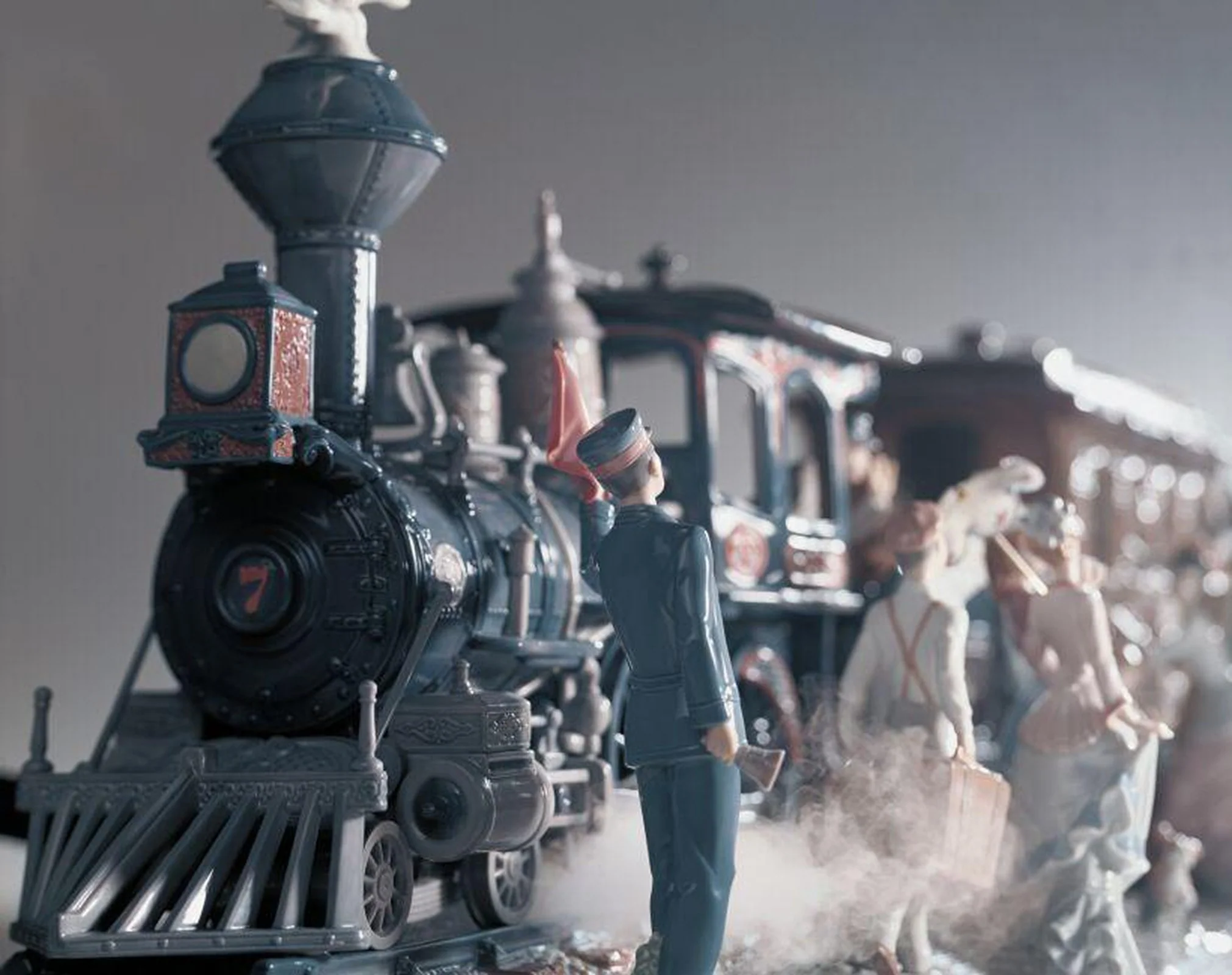 Lladro A Grand Adventure Train Sculpture - Limited Edition - Image 7