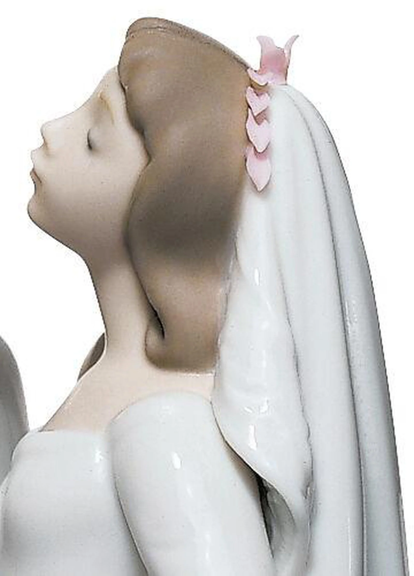 Lladro A Kiss to Remember Couple Figurine - Image 2