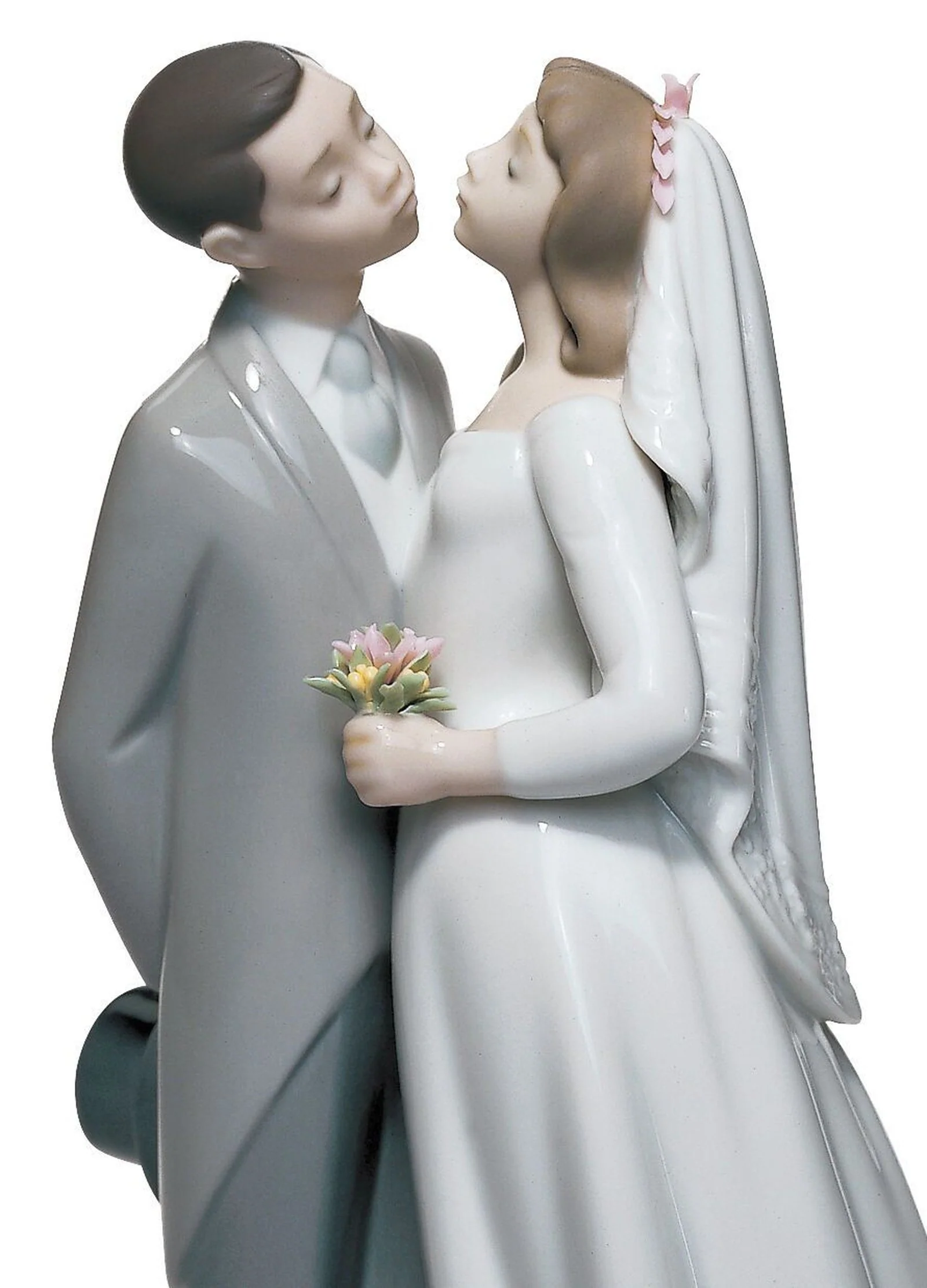 Lladro A Kiss to Remember Couple Figurine - Image 3