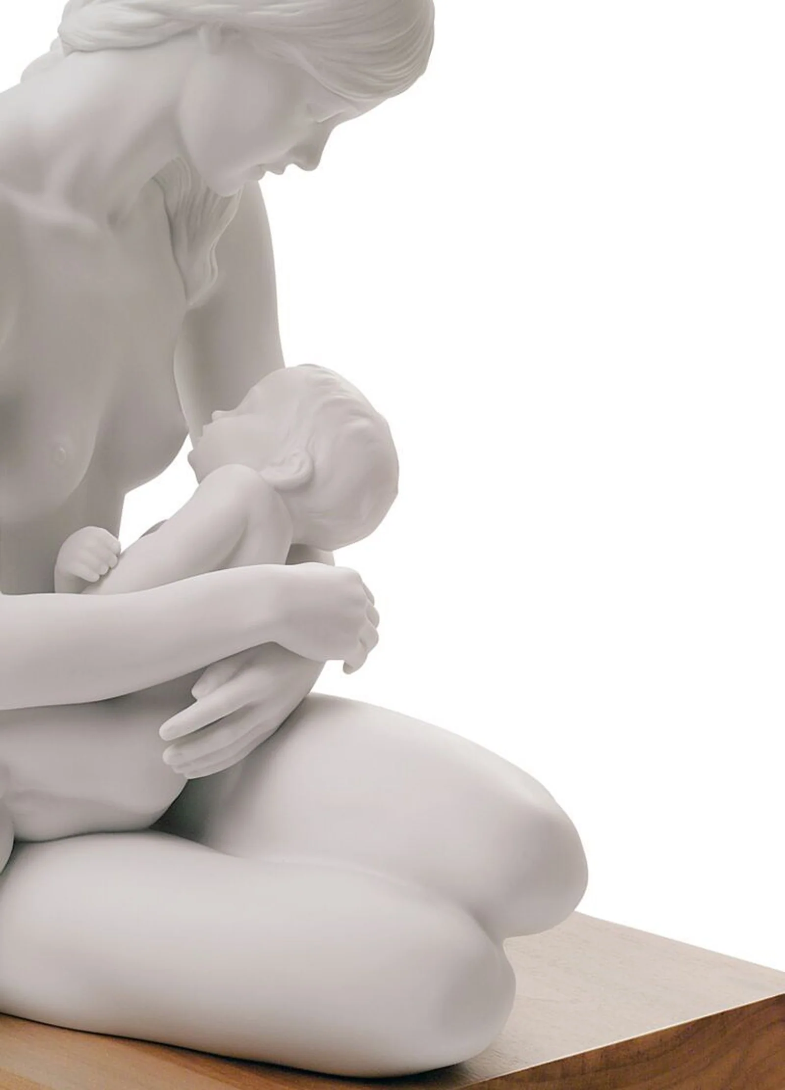 Lladro A Nurturing Bond Mother Figurine - Image 3