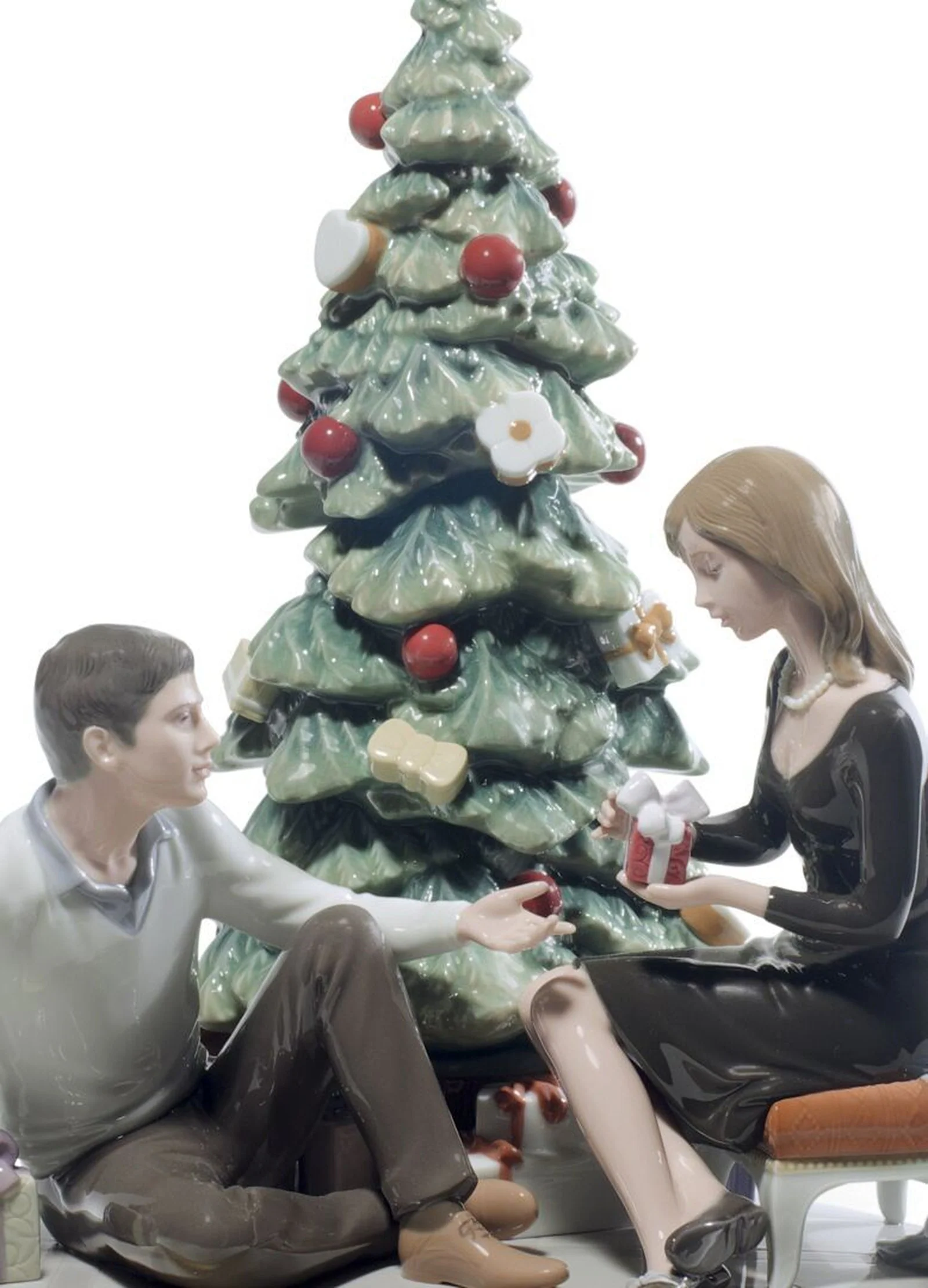 Lladro A Romantic Christmas Couple Figurine Limited Edition - Image 3