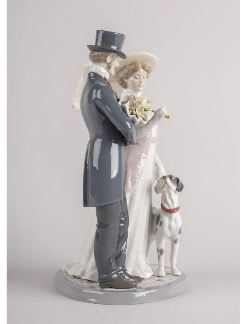 Lladro A Romantic Stroll - Image 3