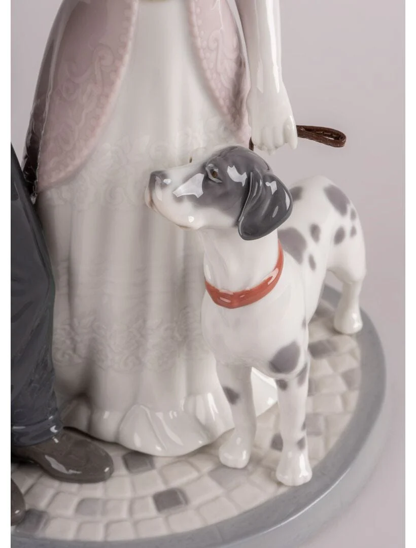 Lladro A Romantic Stroll - Image 7