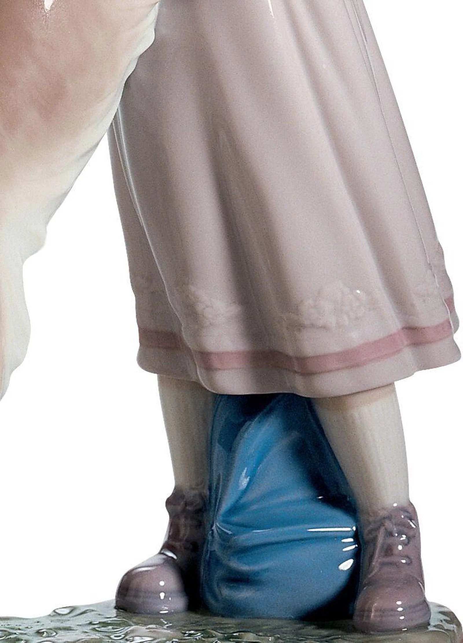 Lladro A Warm Welcome Dog Figurine - Image 5
